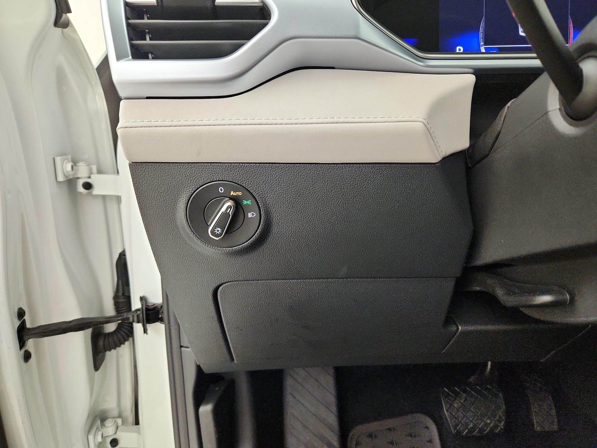 Thumbnail: 2025 Volkswagen Taos - 13