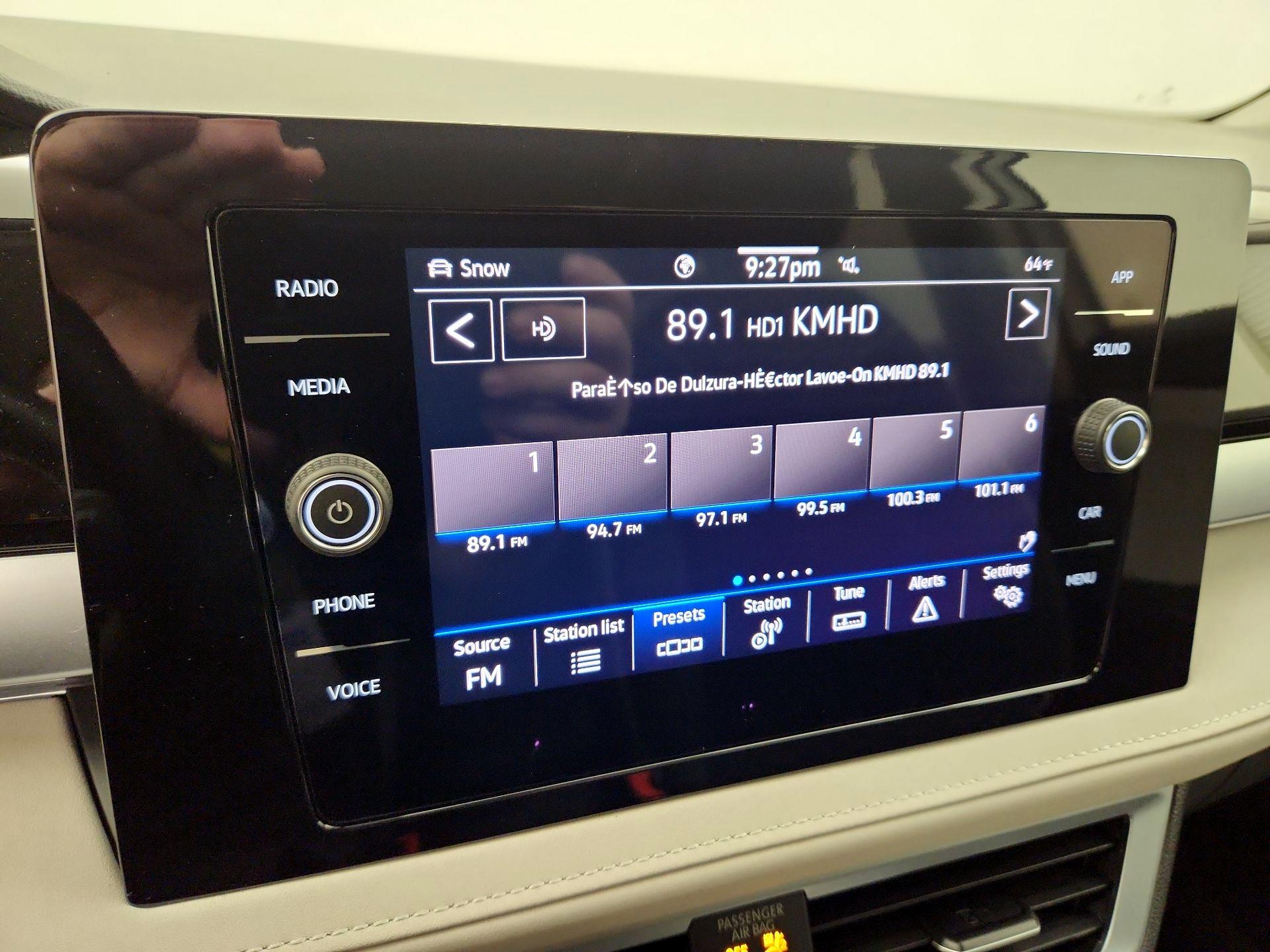 Thumbnail: 2025 Volkswagen Taos - 15