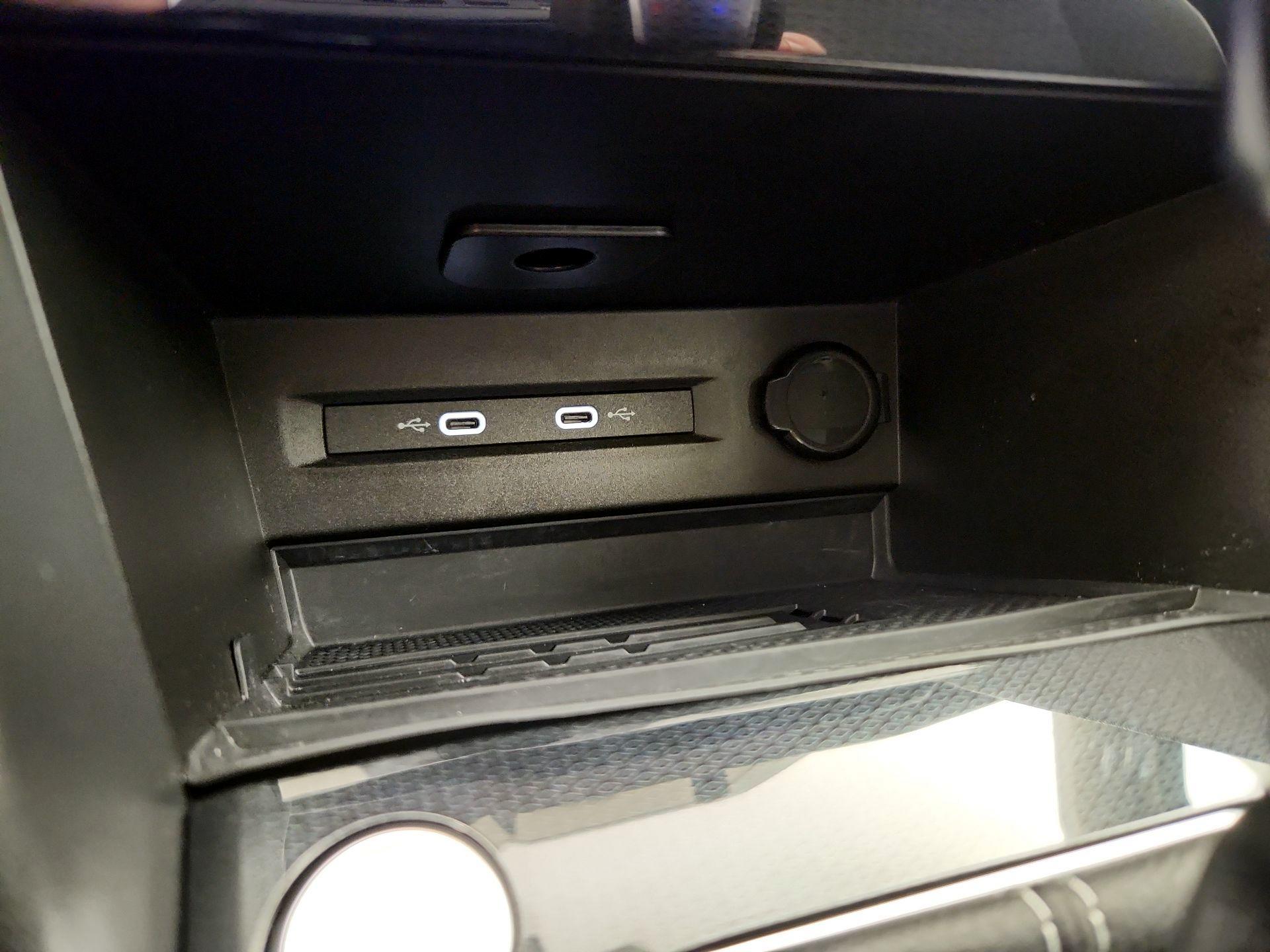 Thumbnail: 2025 Volkswagen Taos - 18