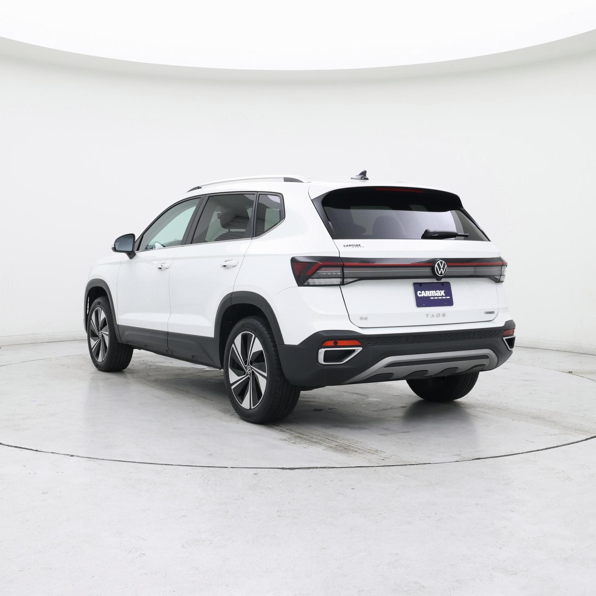 Thumbnail: 2025 Volkswagen Taos - 2