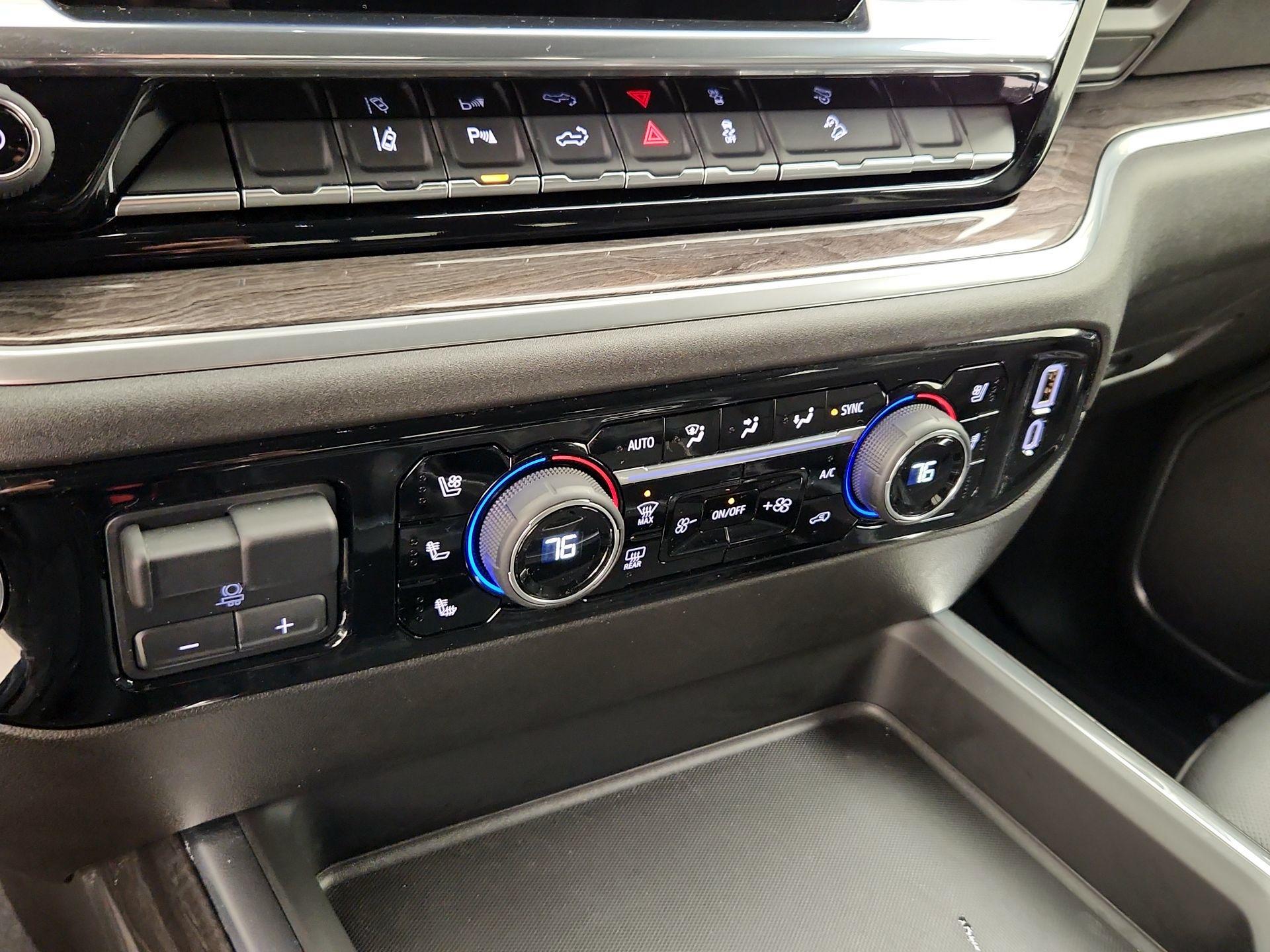 Thumbnail: 2025 Chevrolet Silverado 2500 - 17