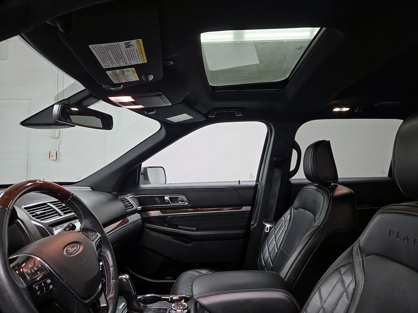 2018 Ford Explorer Platinum - Photo 21