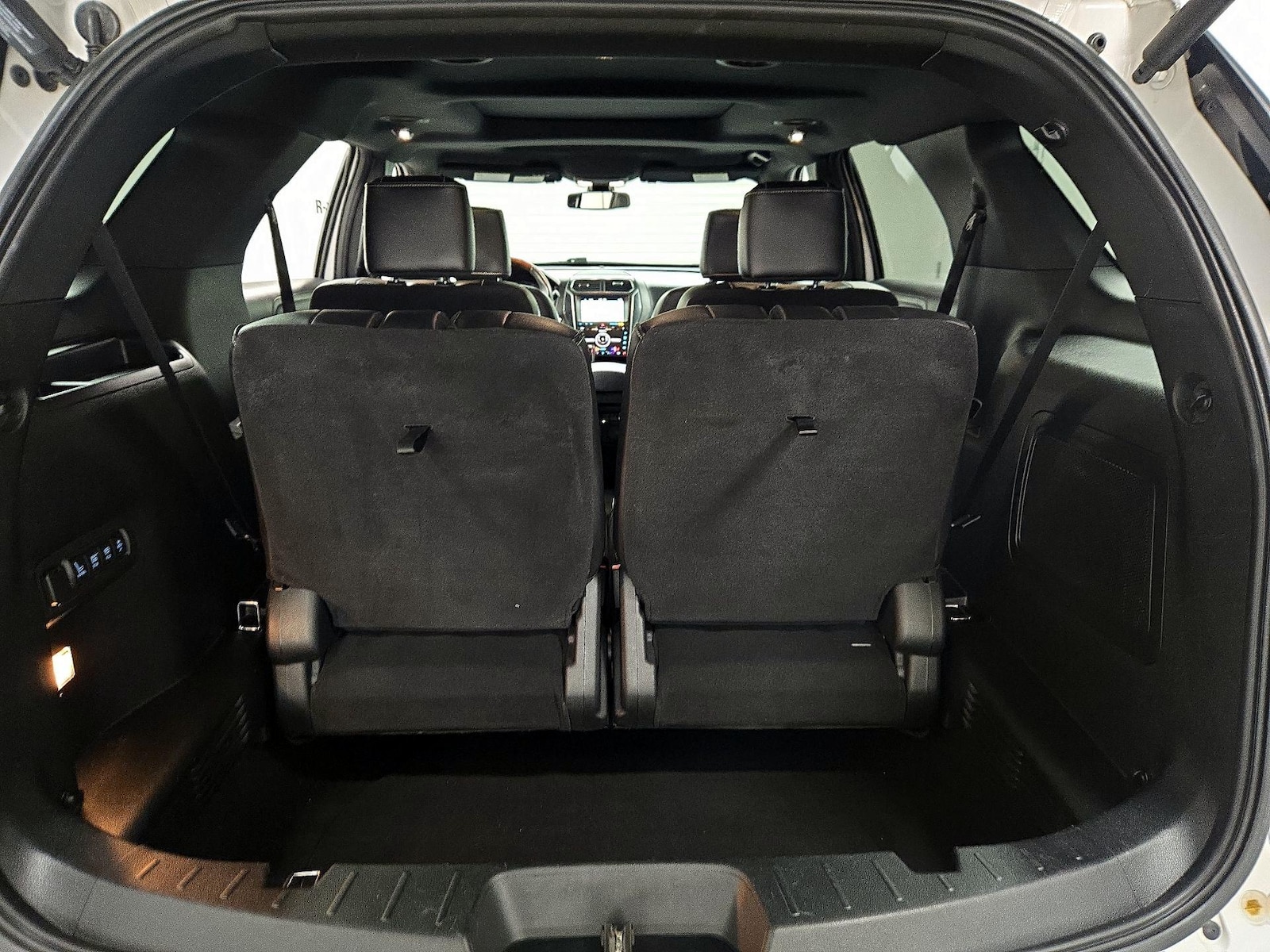 2018 Ford Explorer Platinum - Photo 24