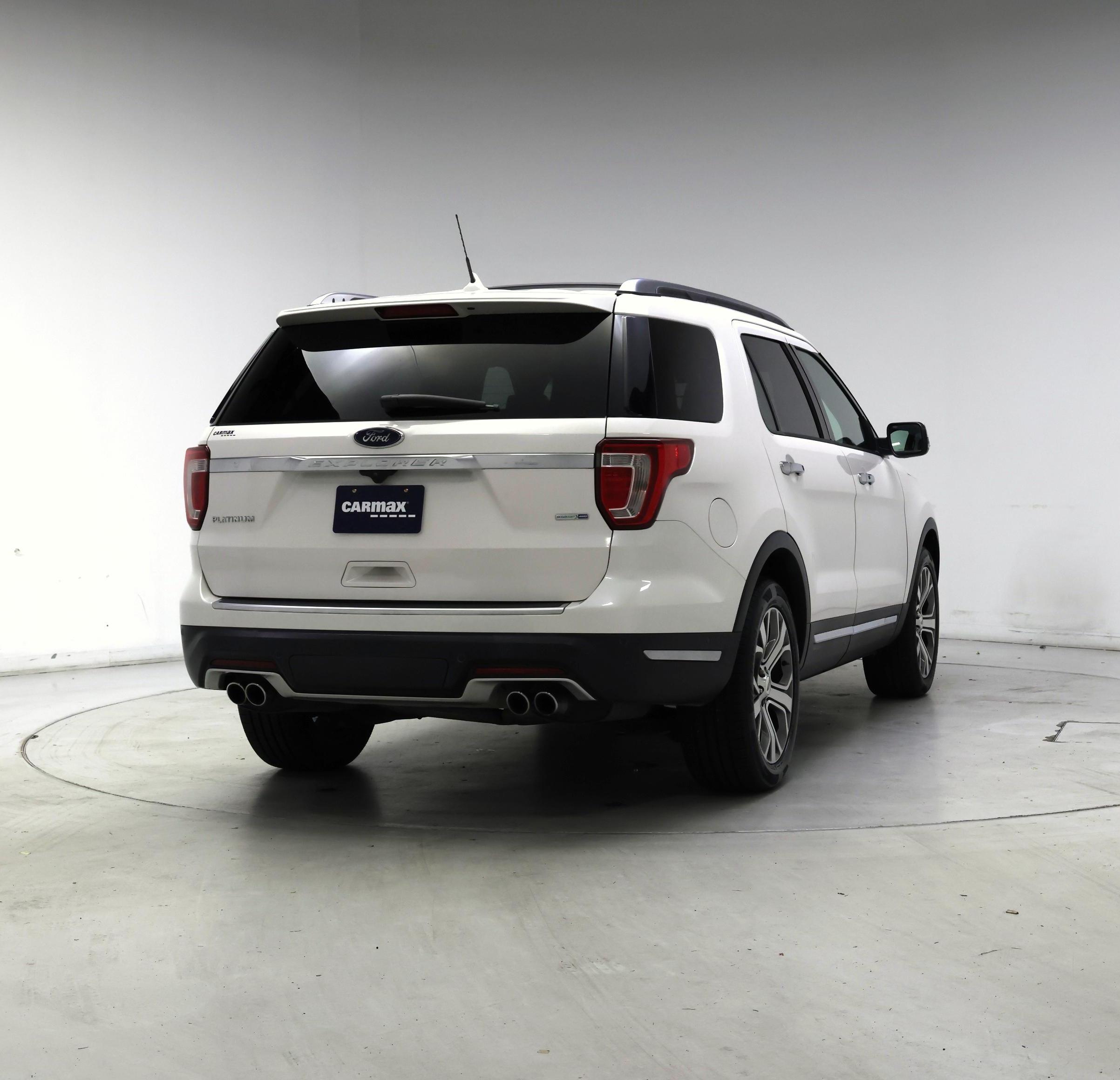 Thumbnail: 2018 Ford Explorer - 8