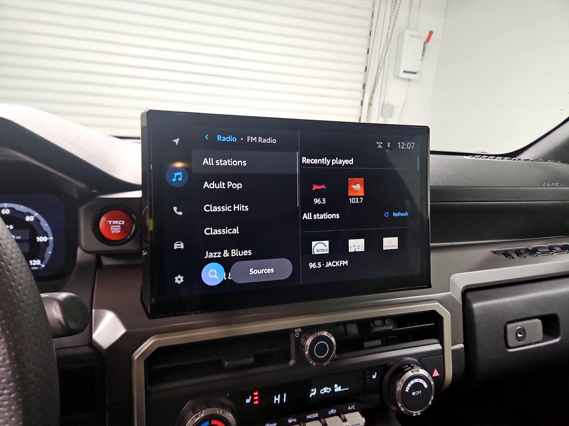 Thumbnail: 2024 Toyota Tacoma - 15