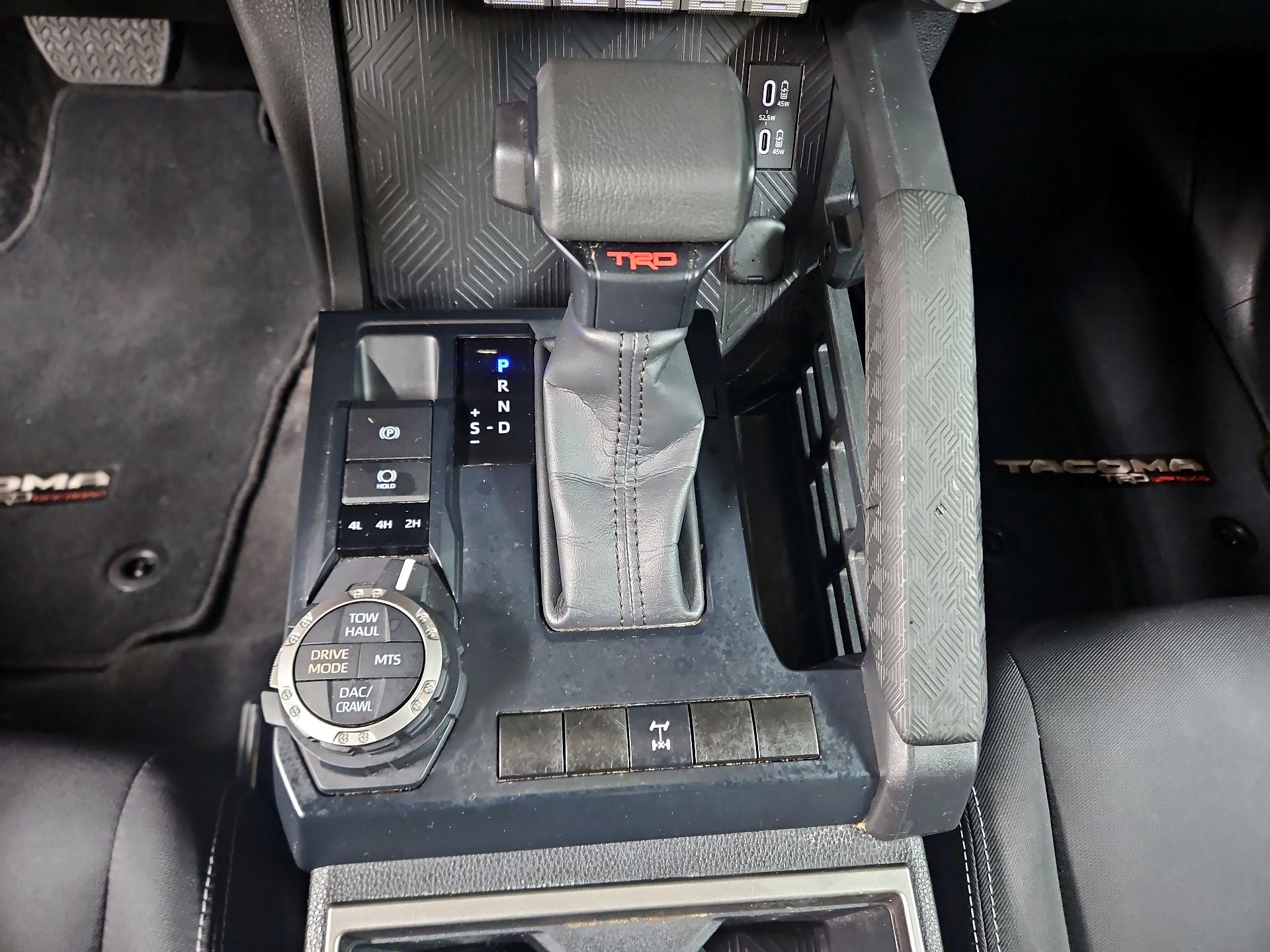 Thumbnail: 2024 Toyota Tacoma - 17