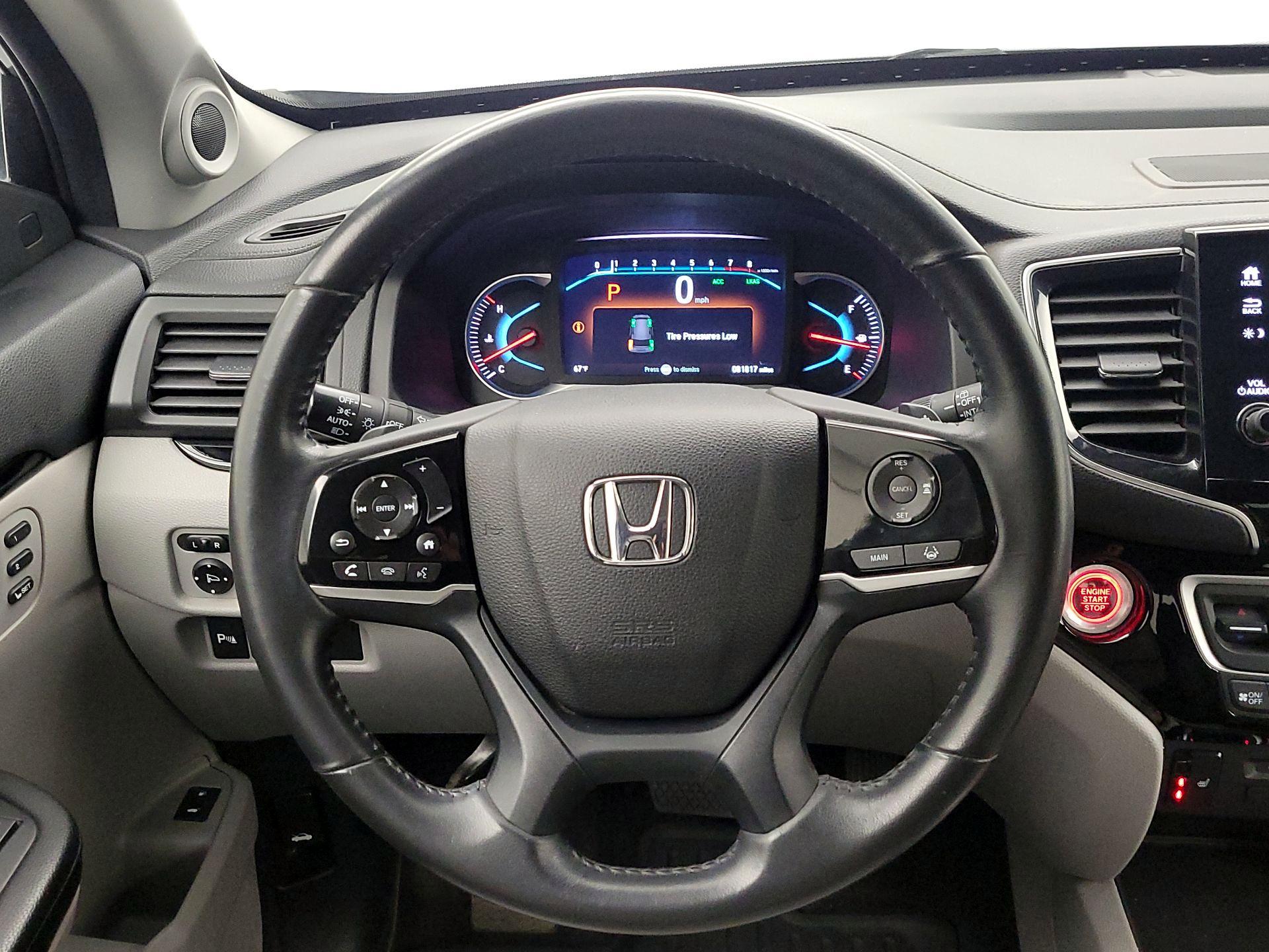 Thumbnail: 2019 Honda Pilot - 10