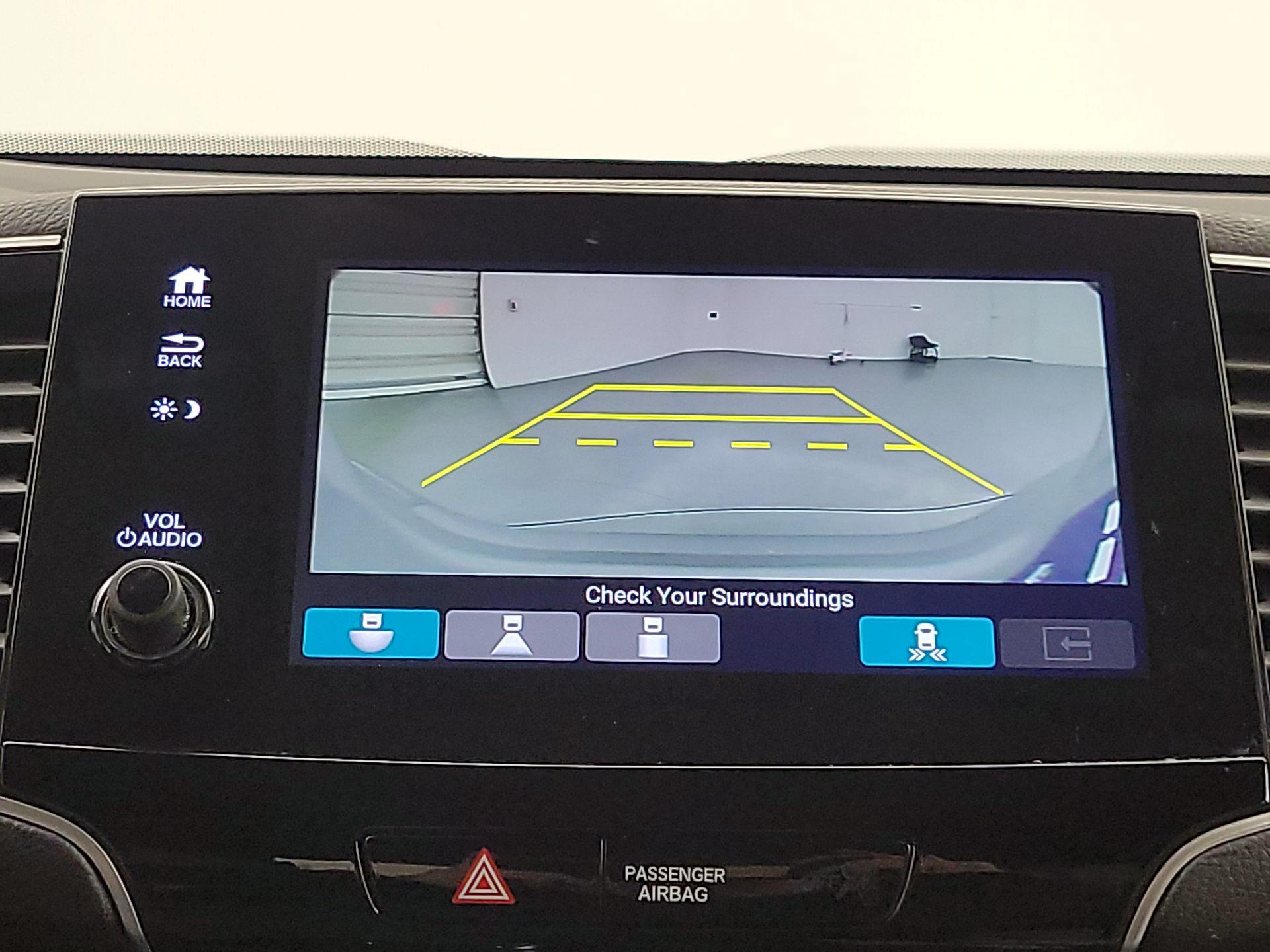 Thumbnail: 2019 Honda Pilot - 15