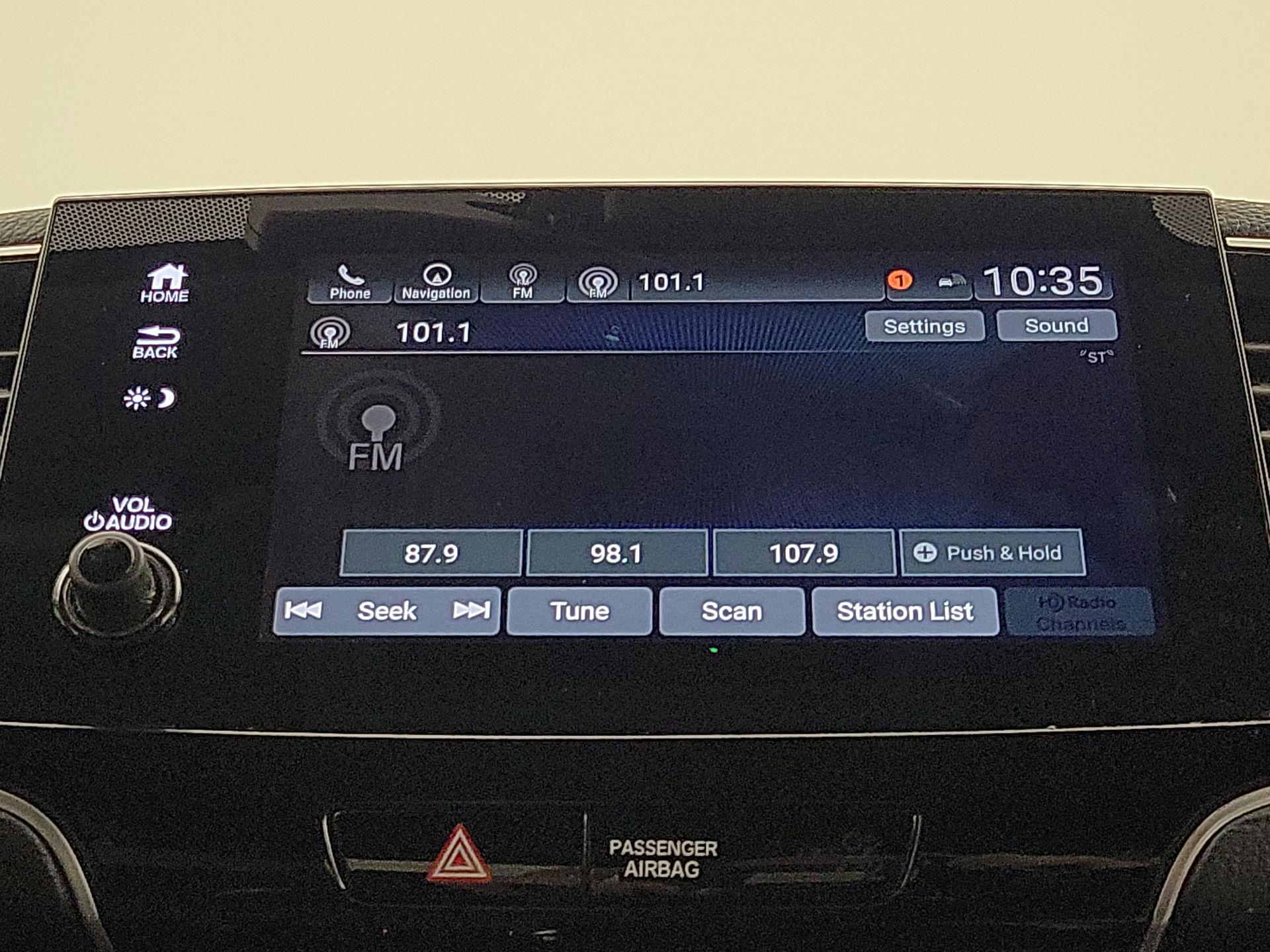 Thumbnail: 2019 Honda Pilot - 16