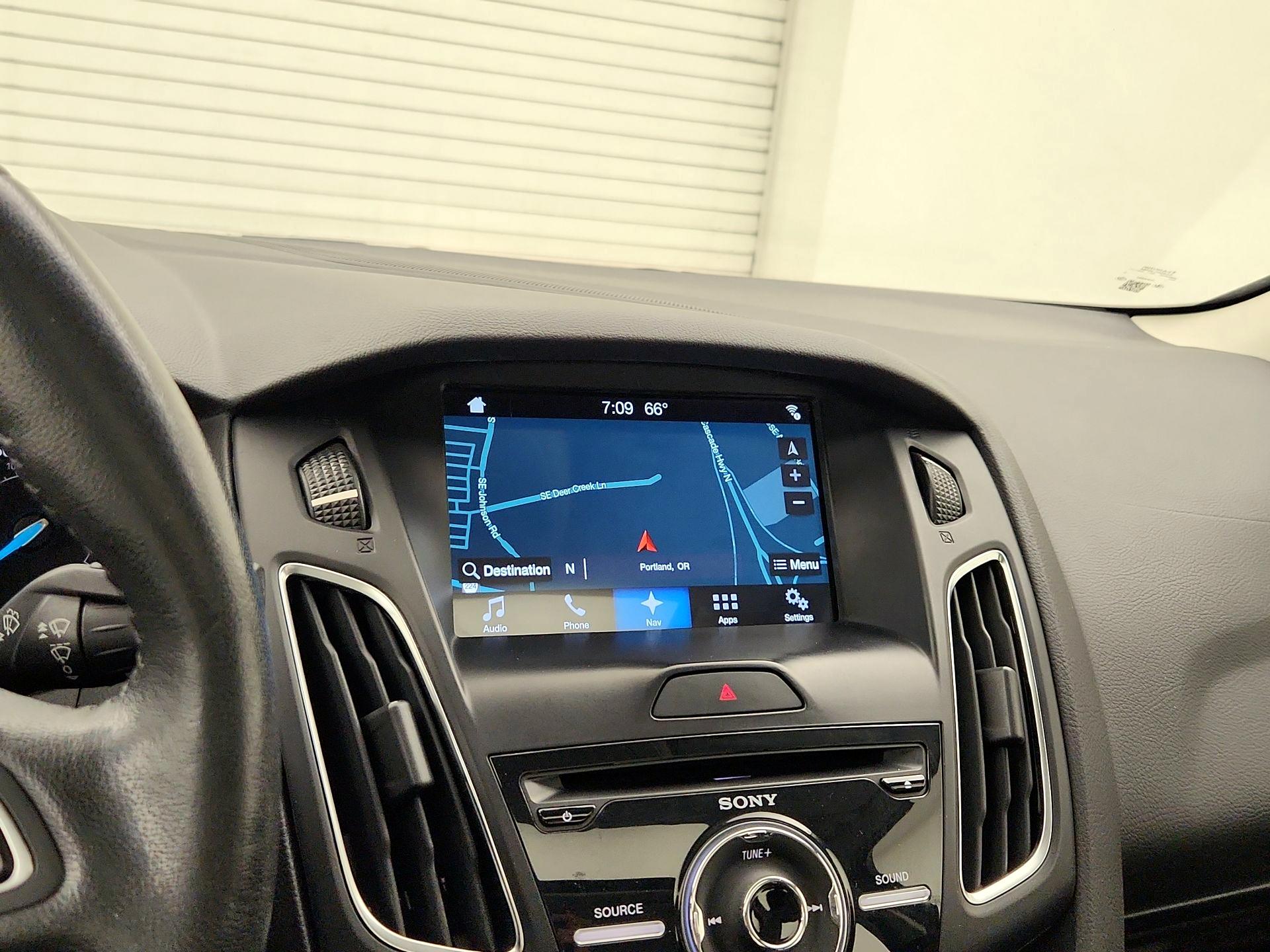 Thumbnail: 2017 Ford Focus - 14