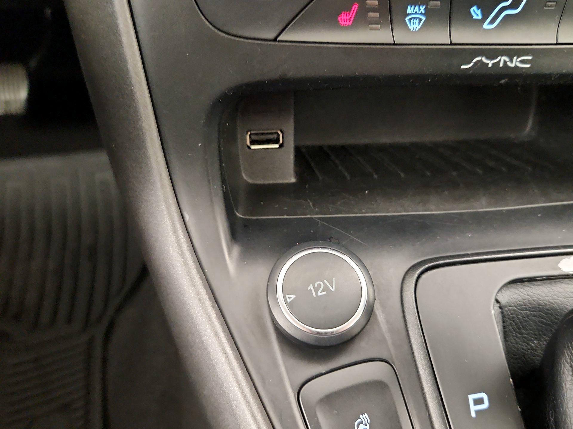 Thumbnail: 2017 Ford Focus - 19