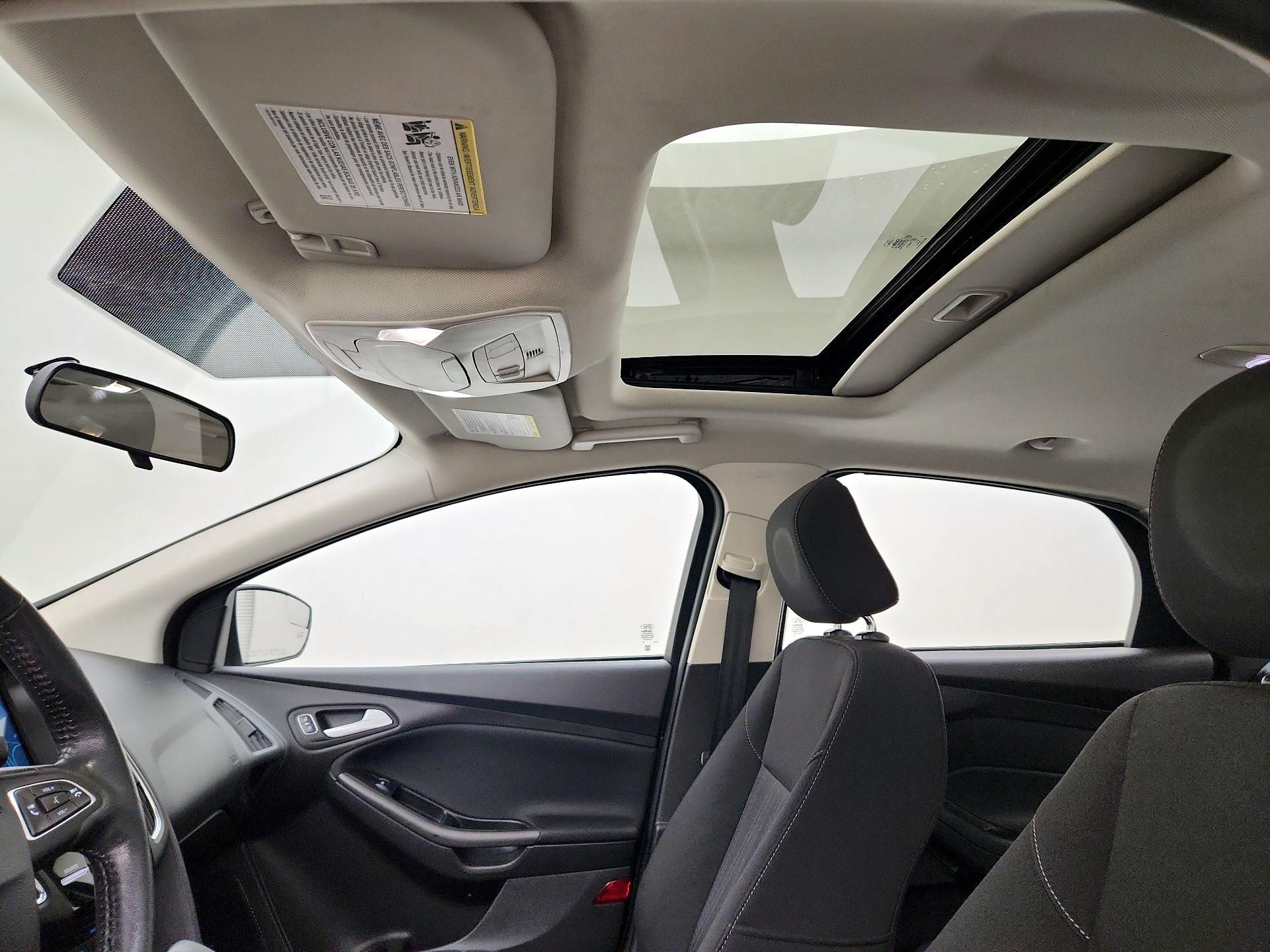 Thumbnail: 2017 Ford Focus - 20