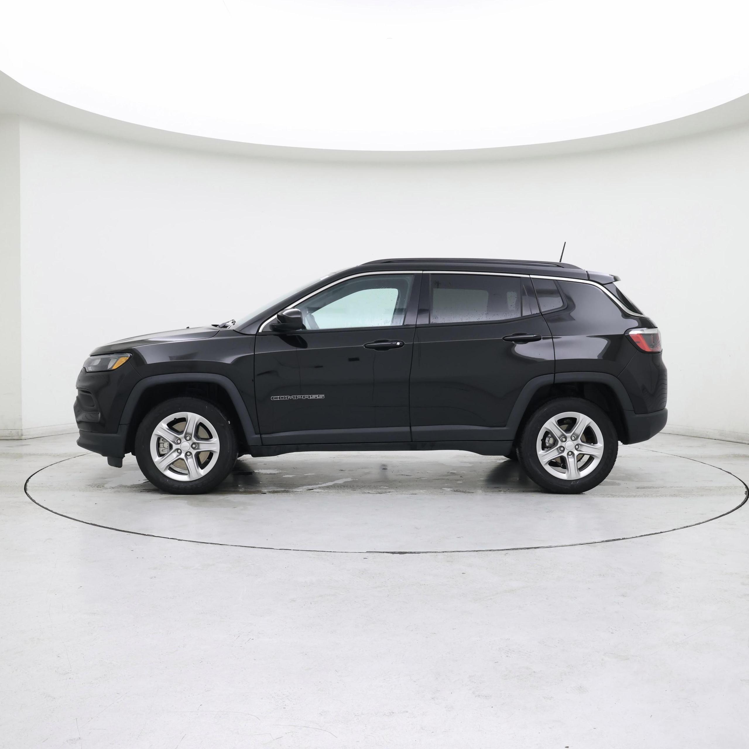 Thumbnail: 2023 Jeep Compass - 3