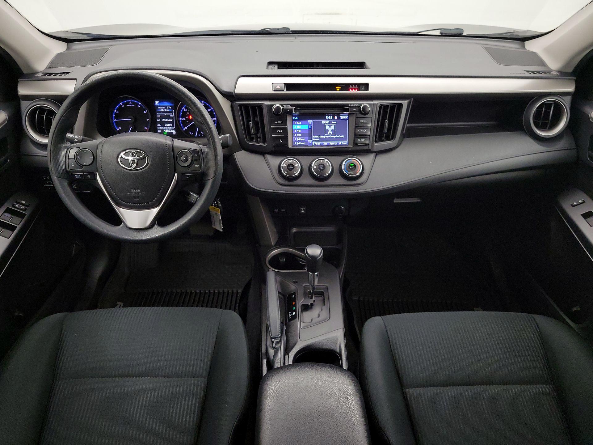 Thumbnail: 2018 Toyota RAV4 - 9