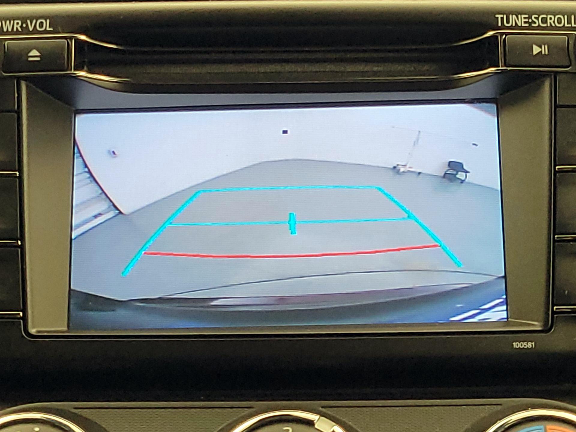 Thumbnail: 2018 Toyota RAV4 - 14