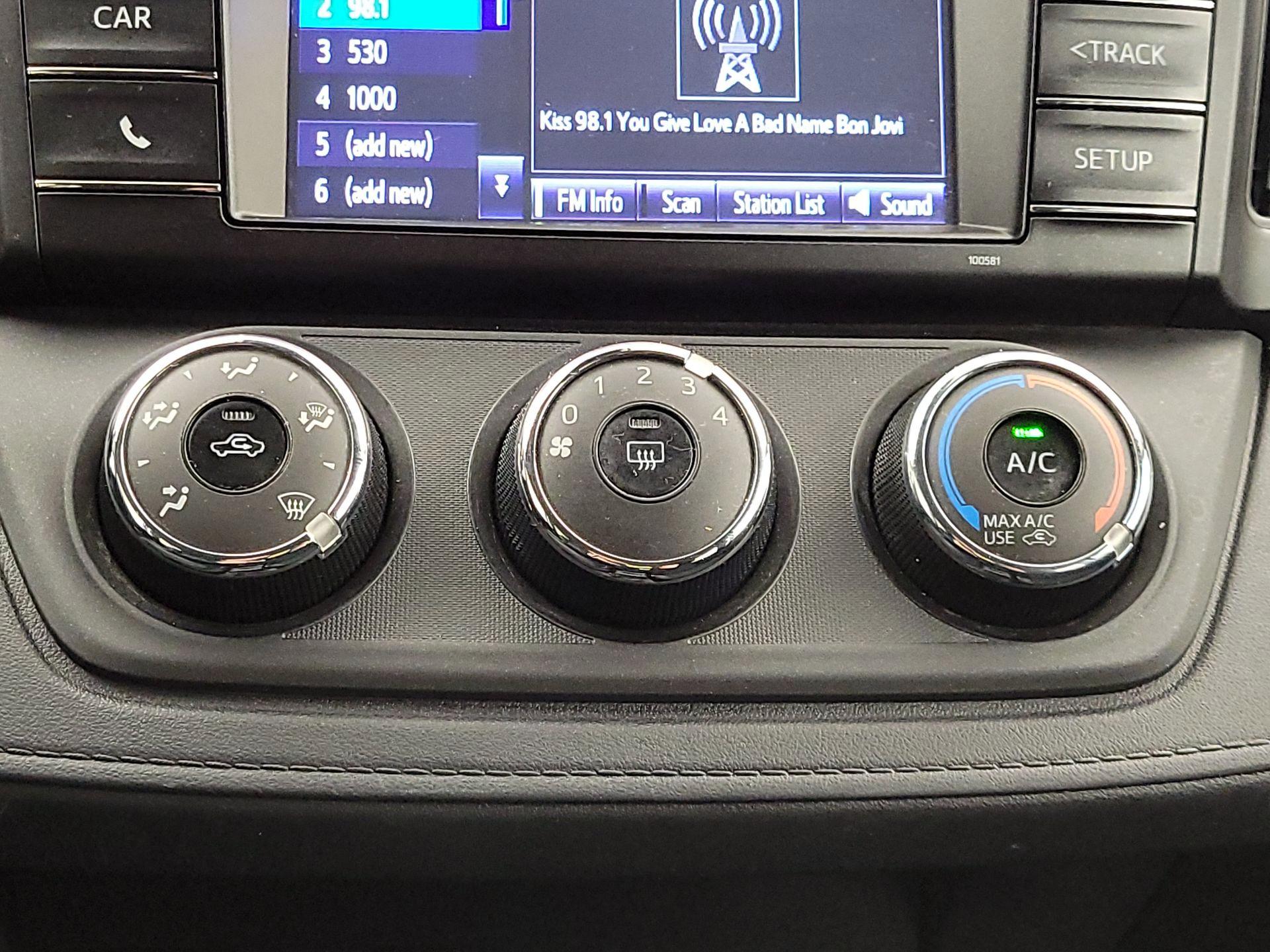 Thumbnail: 2018 Toyota RAV4 - 16