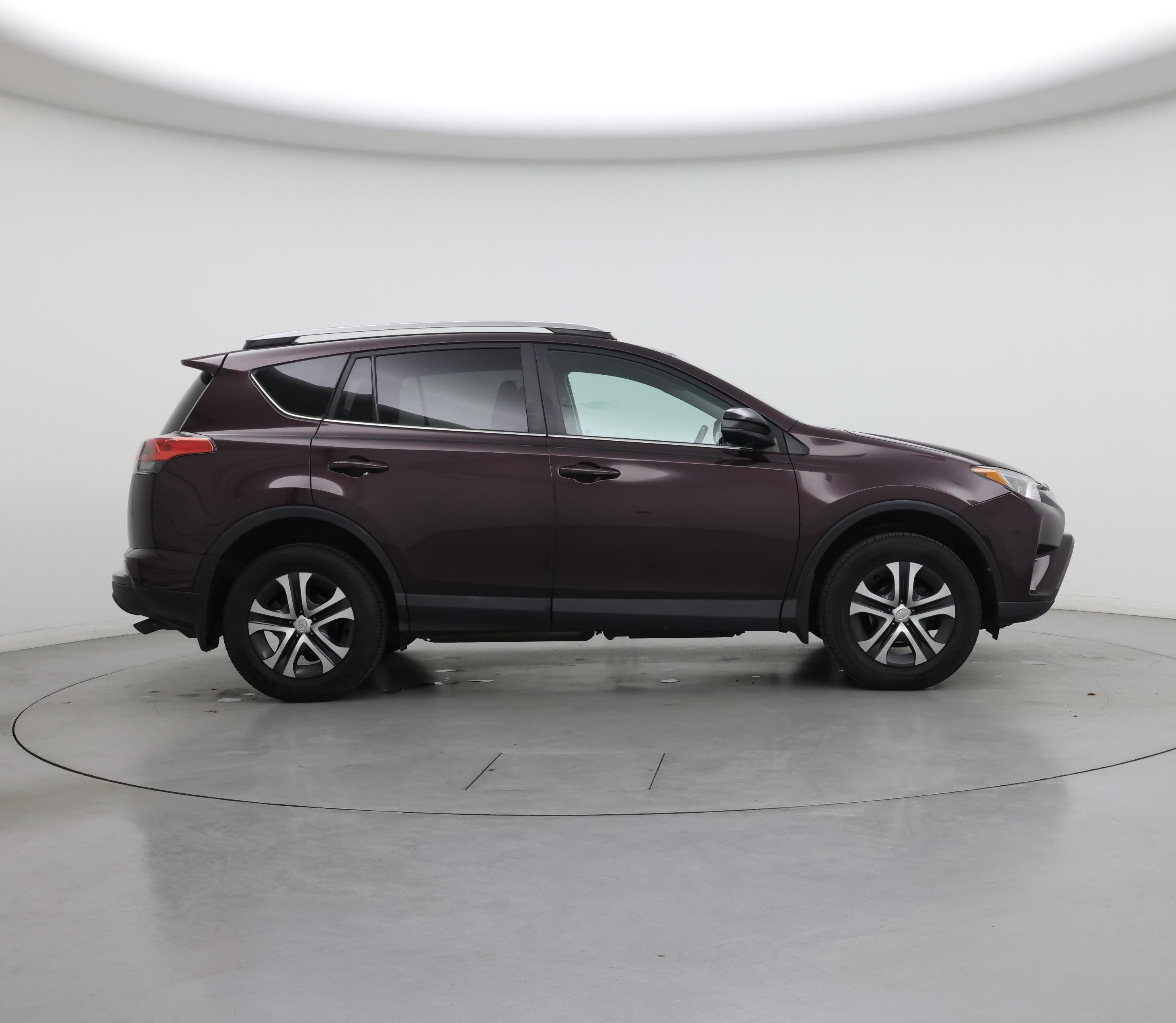 Thumbnail: 2018 Toyota RAV4 - 7