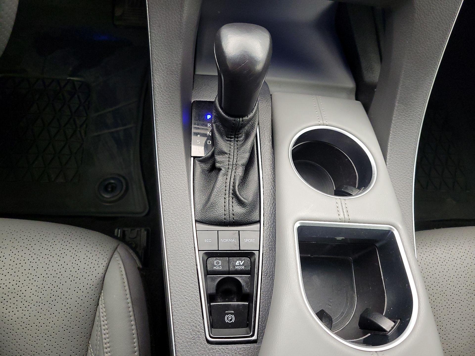 Thumbnail: 2021 Toyota Avalon - 18