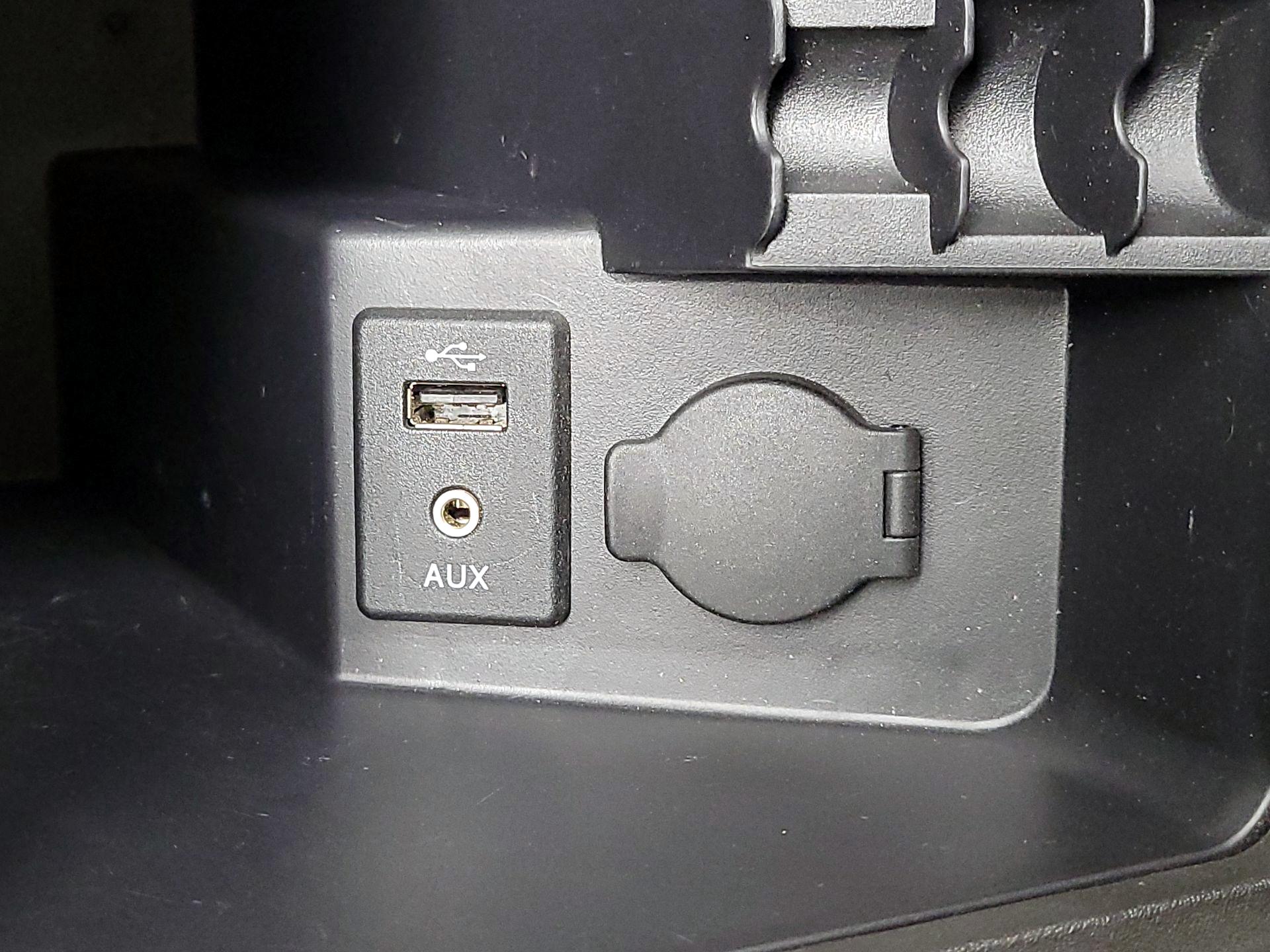 Thumbnail: 2016 Nissan Frontier - 19