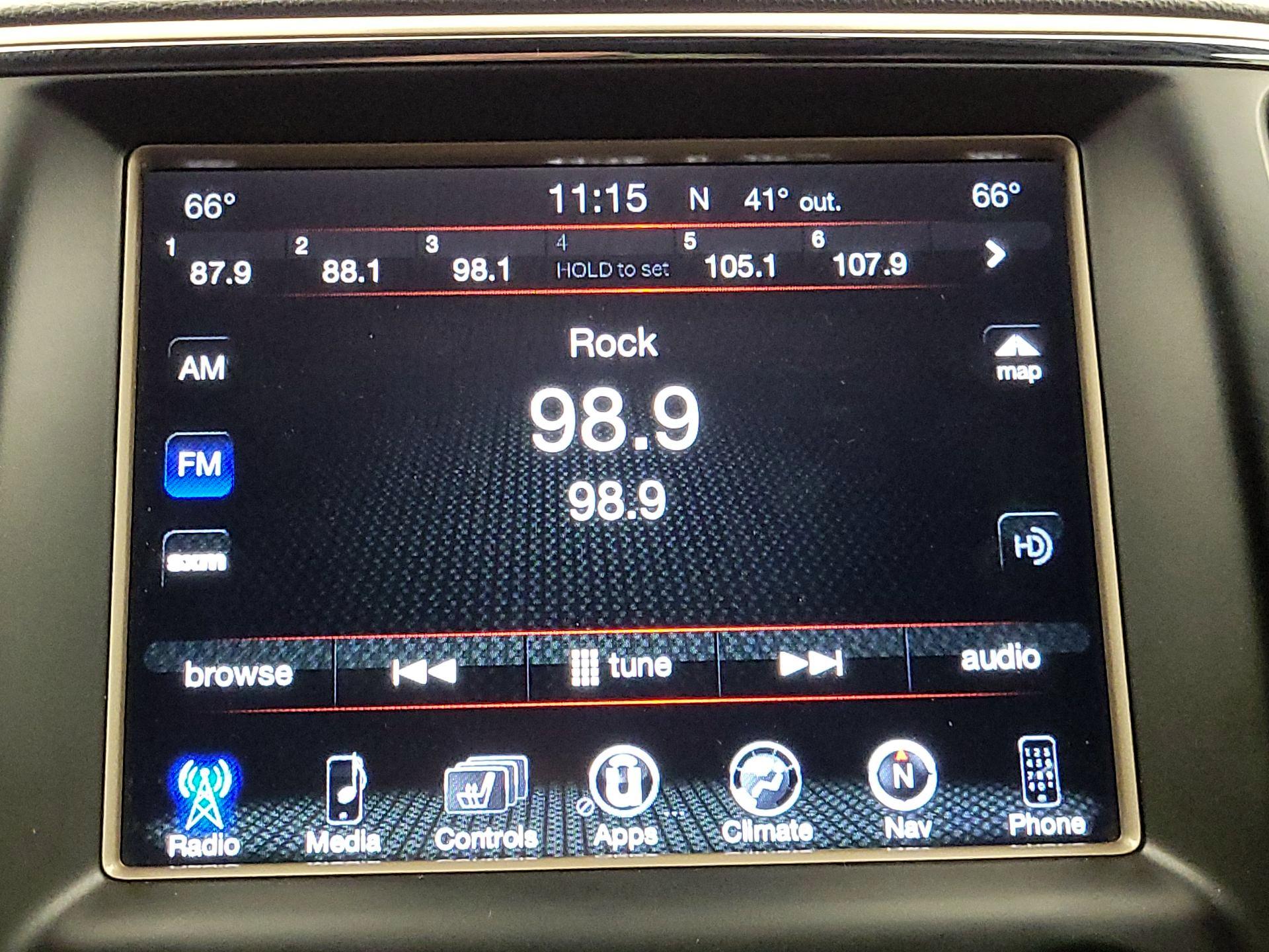 Thumbnail: 2015 Jeep Grand Cherokee - 16