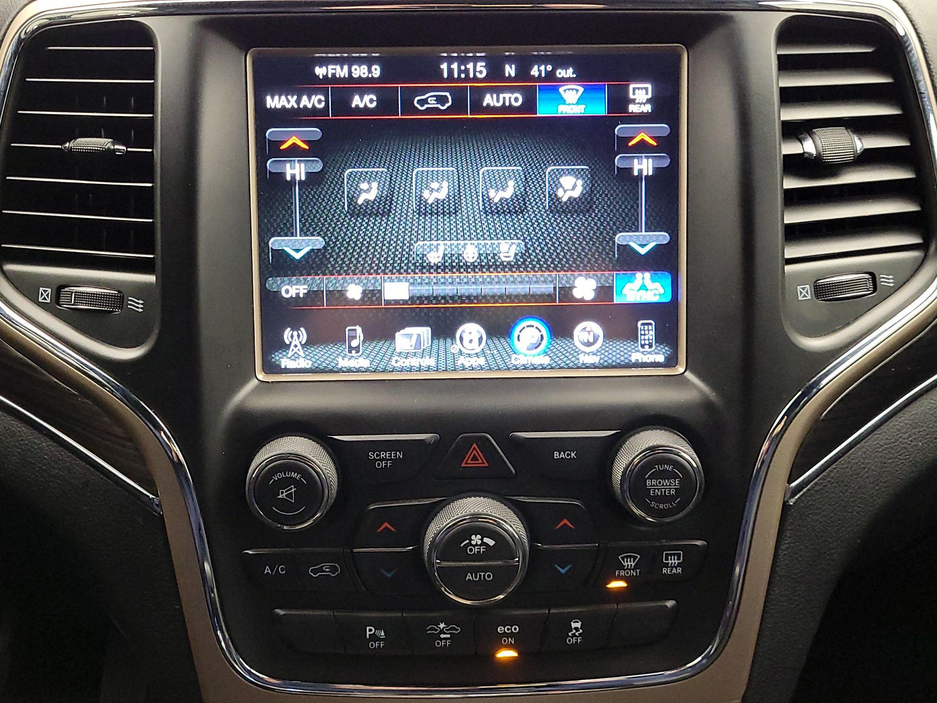 Thumbnail: 2015 Jeep Grand Cherokee - 17