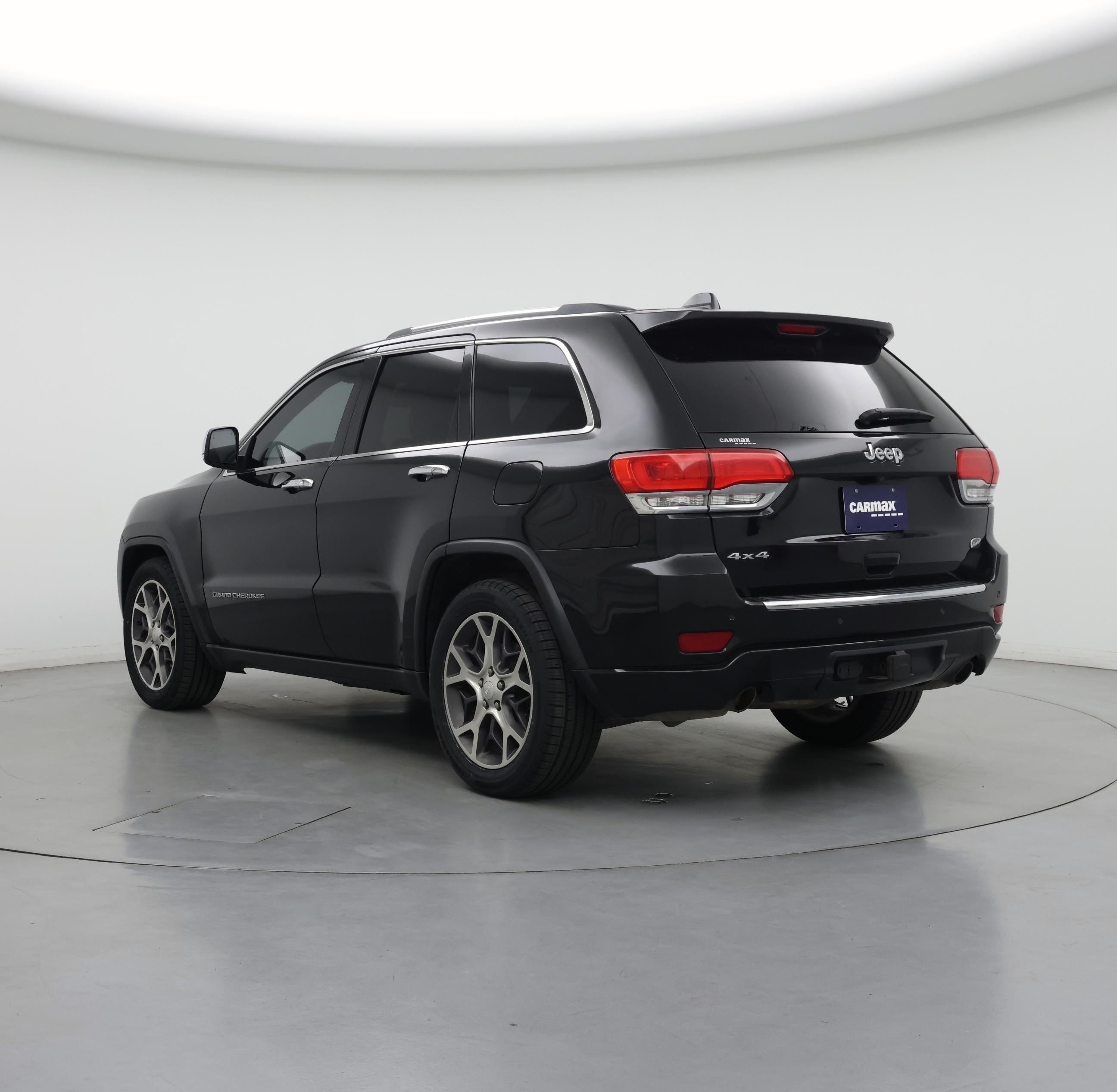 Thumbnail: 2015 Jeep Grand Cherokee - 2