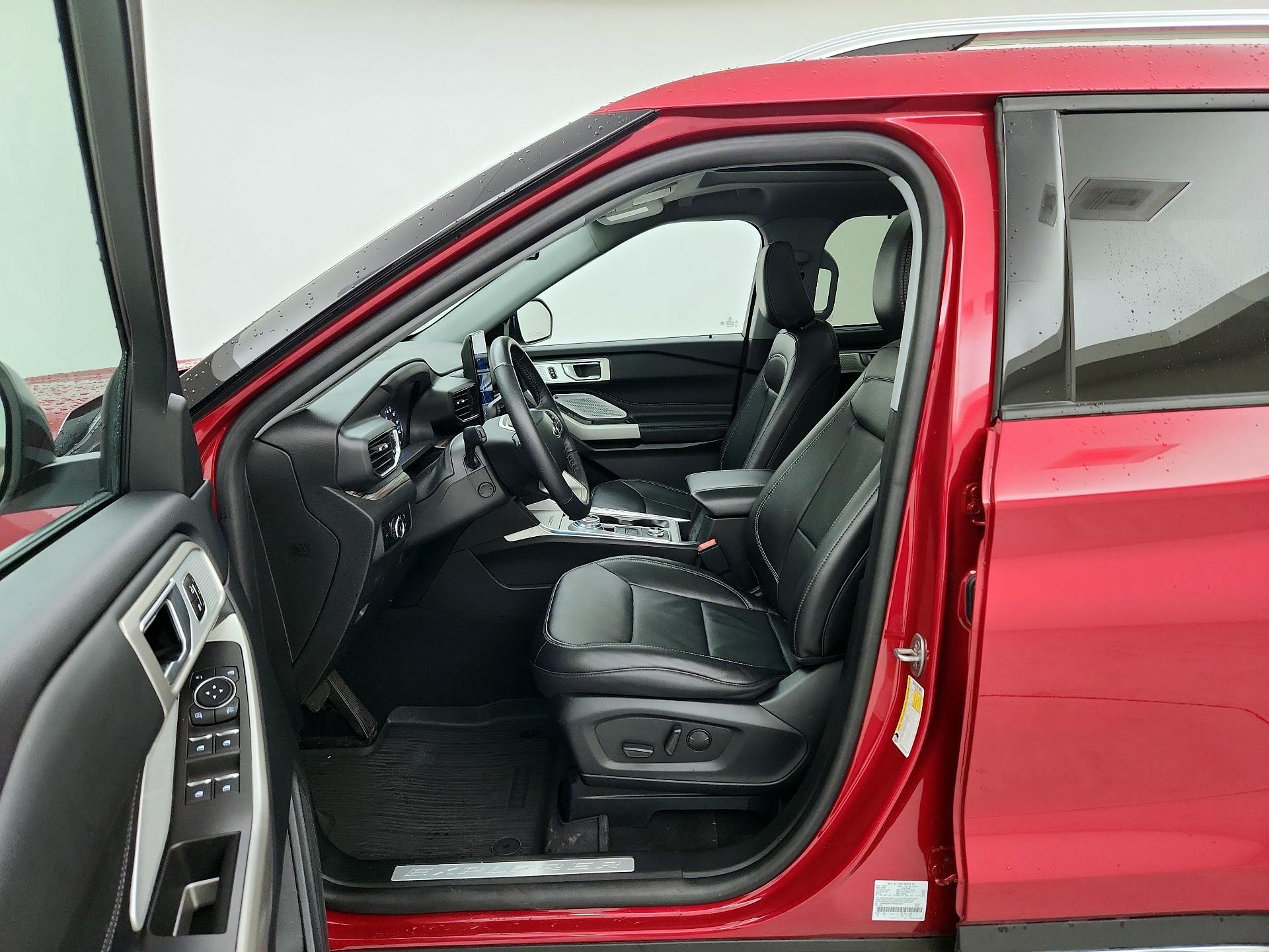 Thumbnail: 2023 Ford Explorer - 11