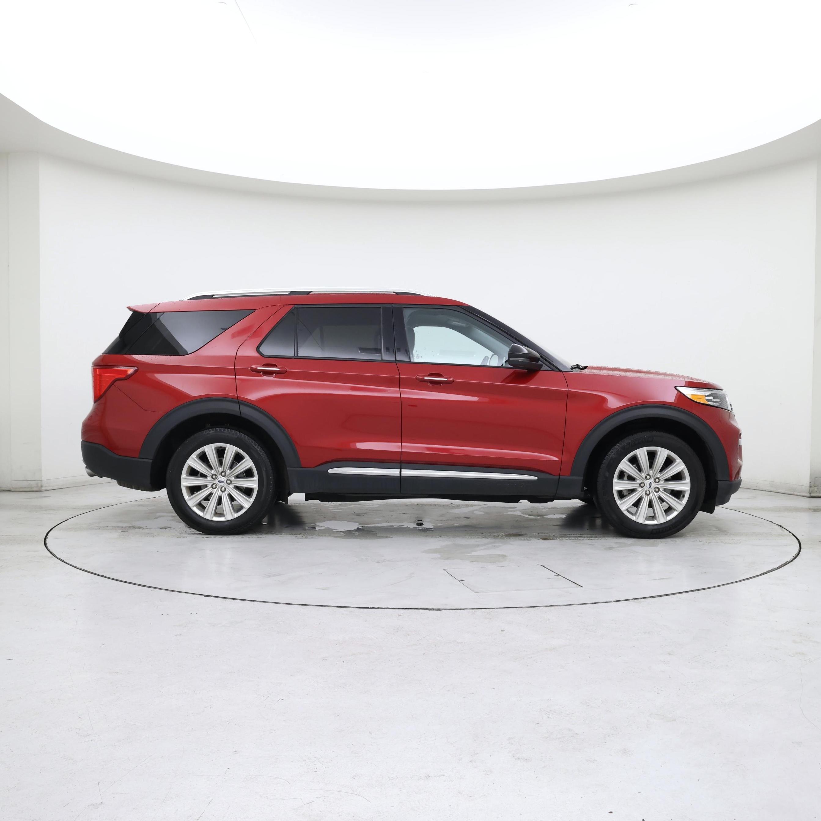 Thumbnail: 2023 Ford Explorer - 7