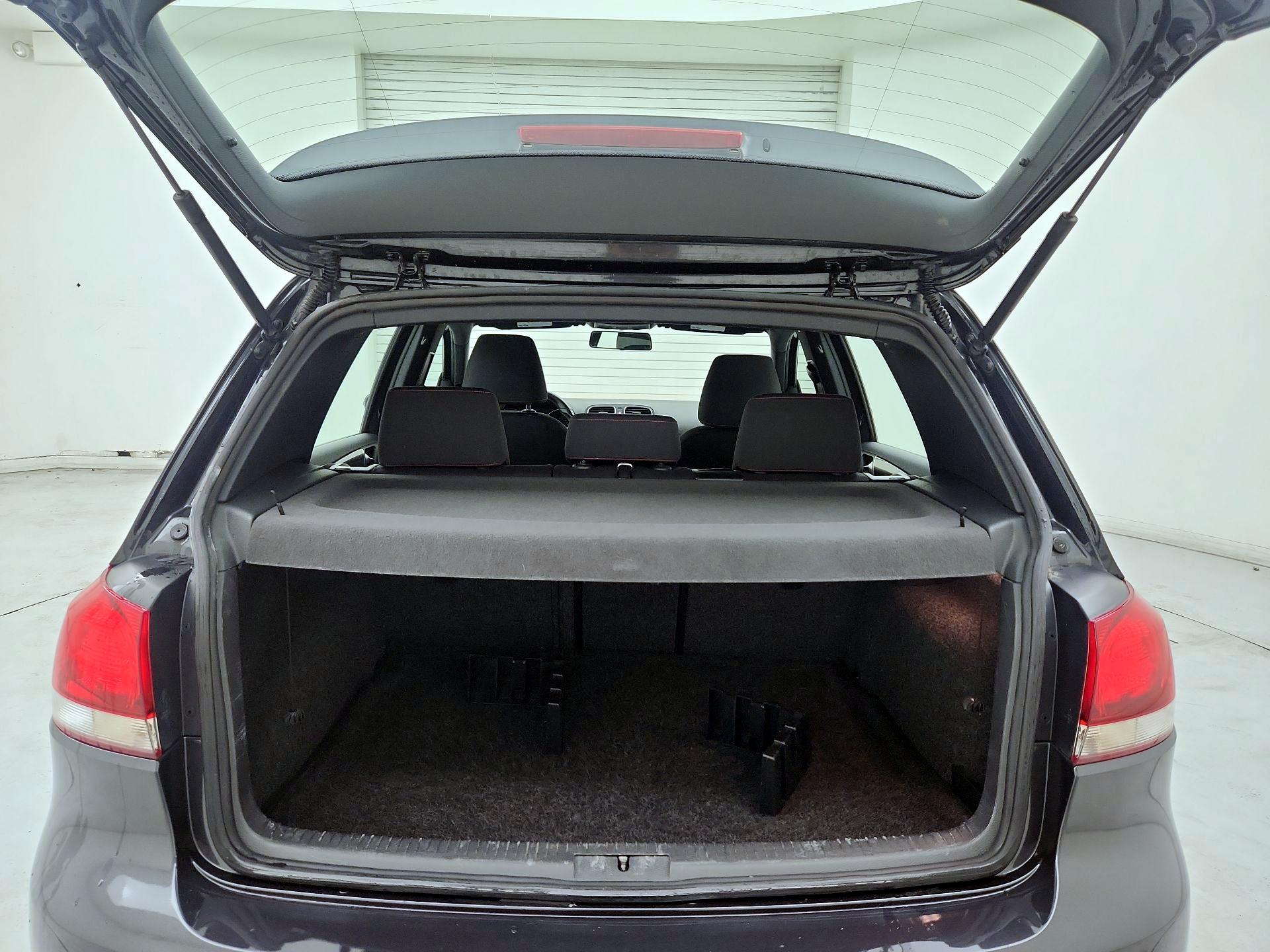 Thumbnail: 2014 Volkswagen Golf - 19