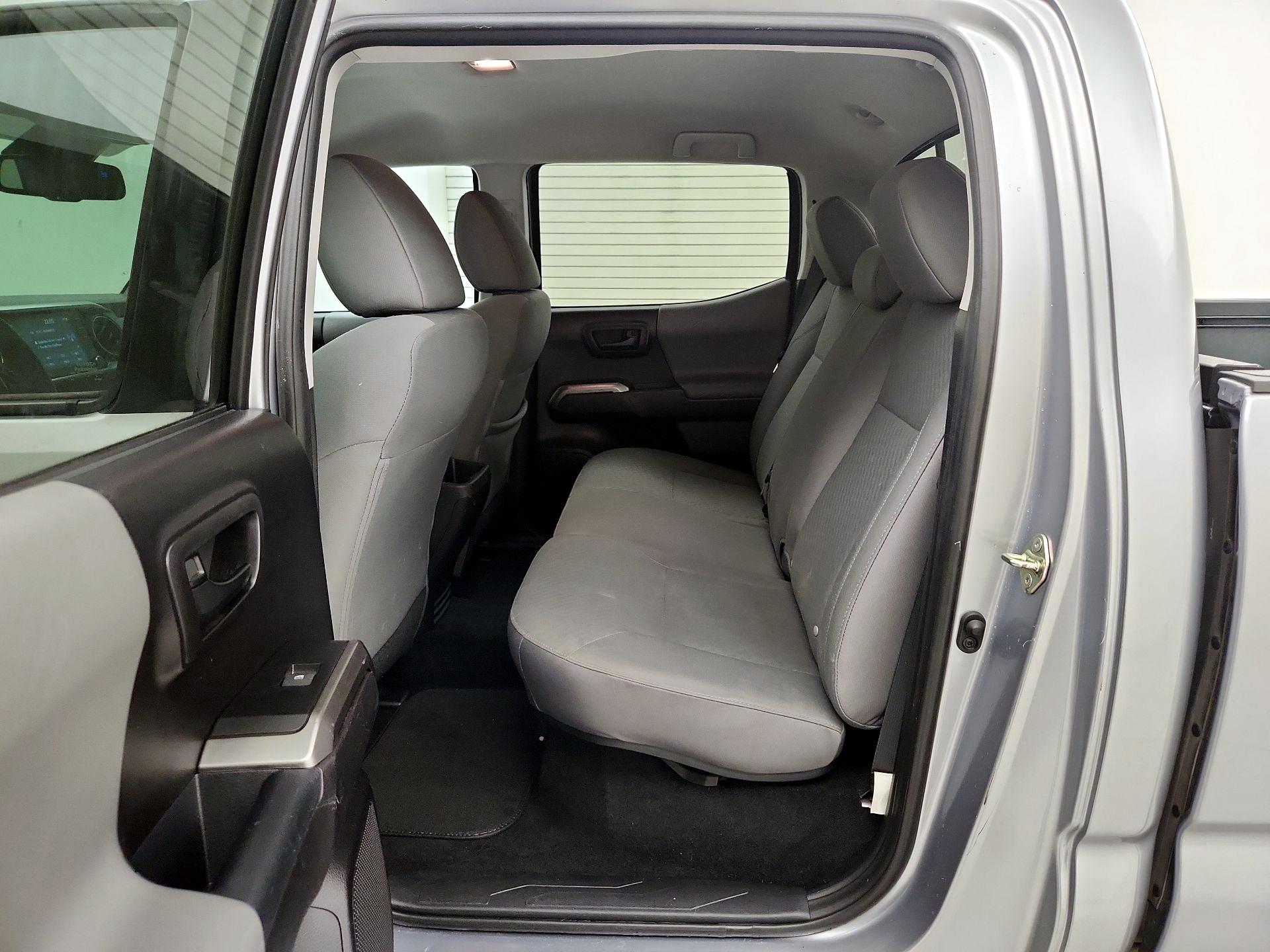 Thumbnail: 2020 Toyota Tacoma - 19