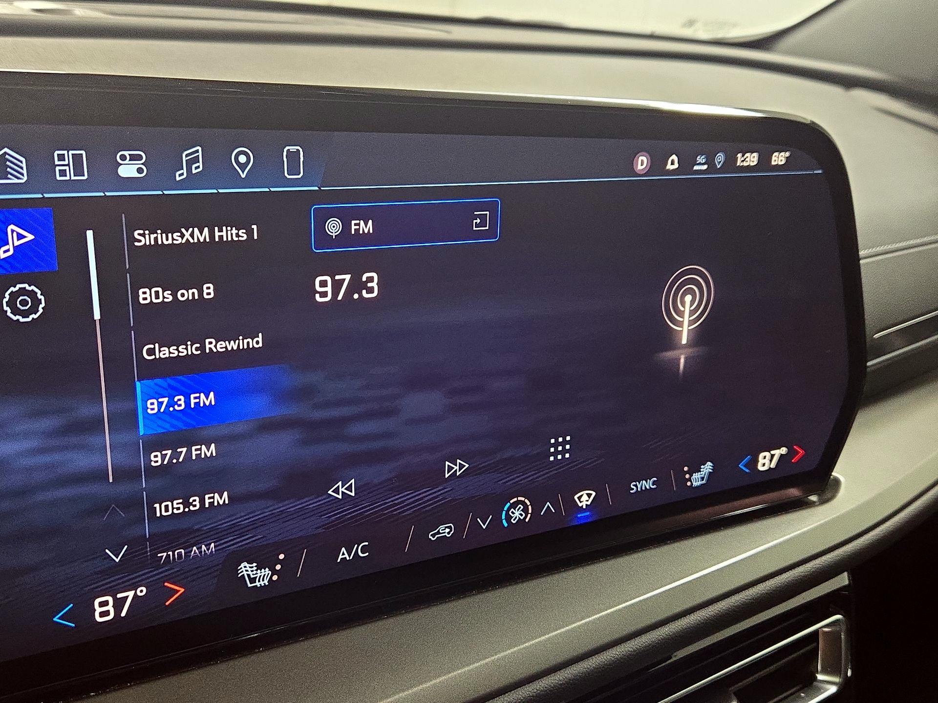 Thumbnail: 2026 Chevrolet Traverse - 16