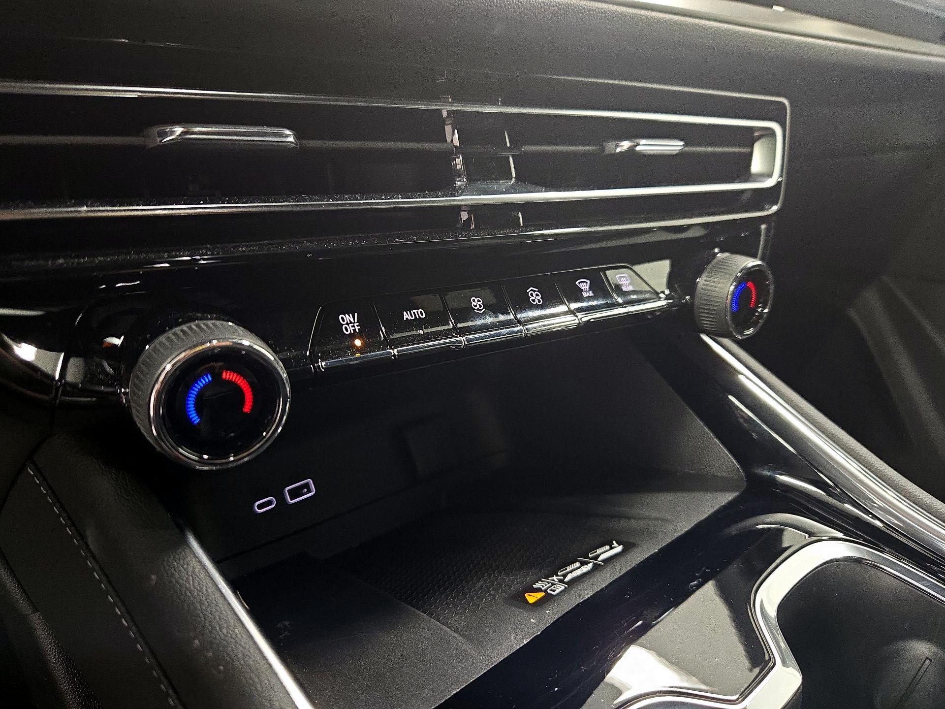 Thumbnail: 2026 Chevrolet Traverse - 17