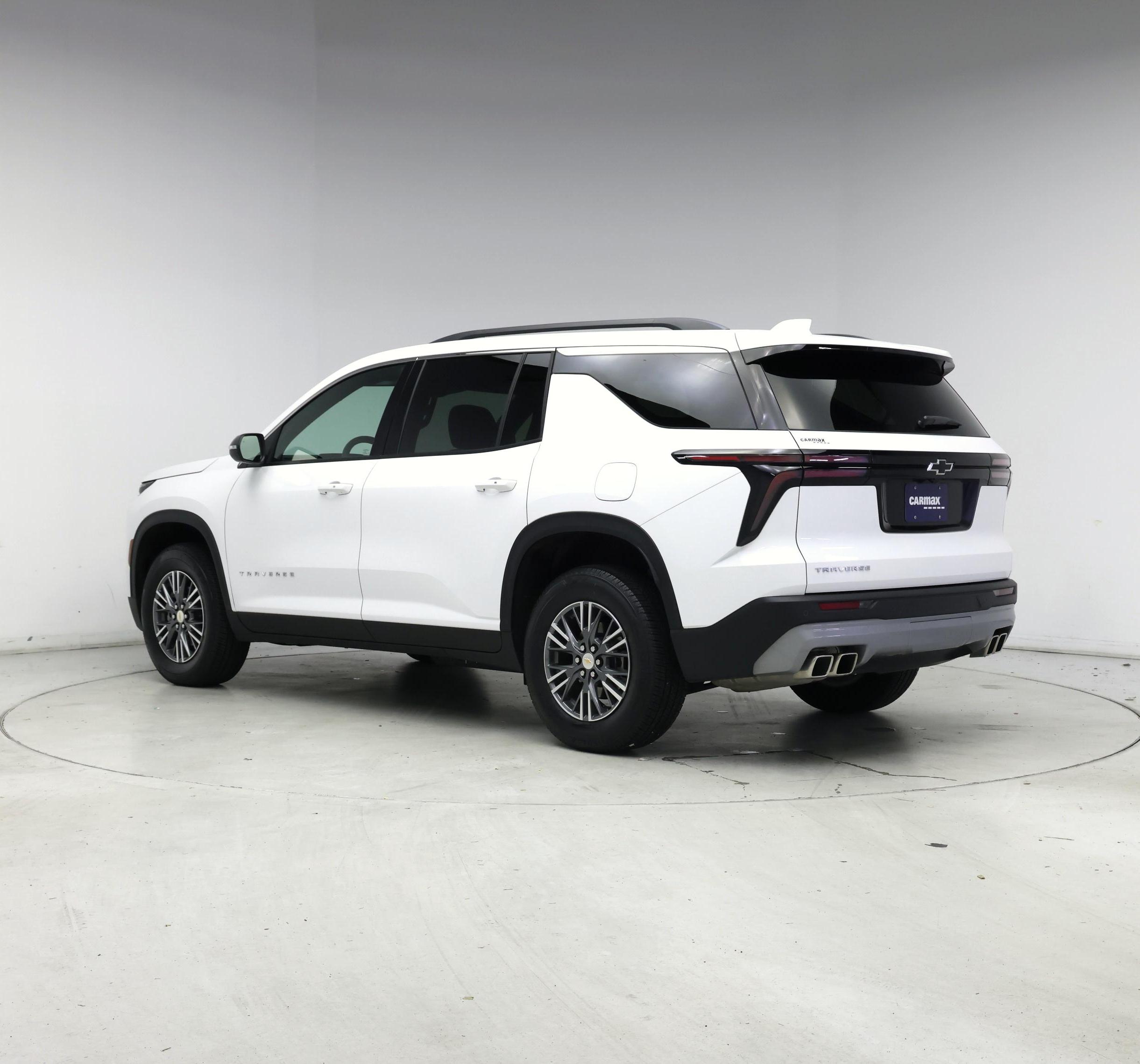 Thumbnail: 2026 Chevrolet Traverse - 2