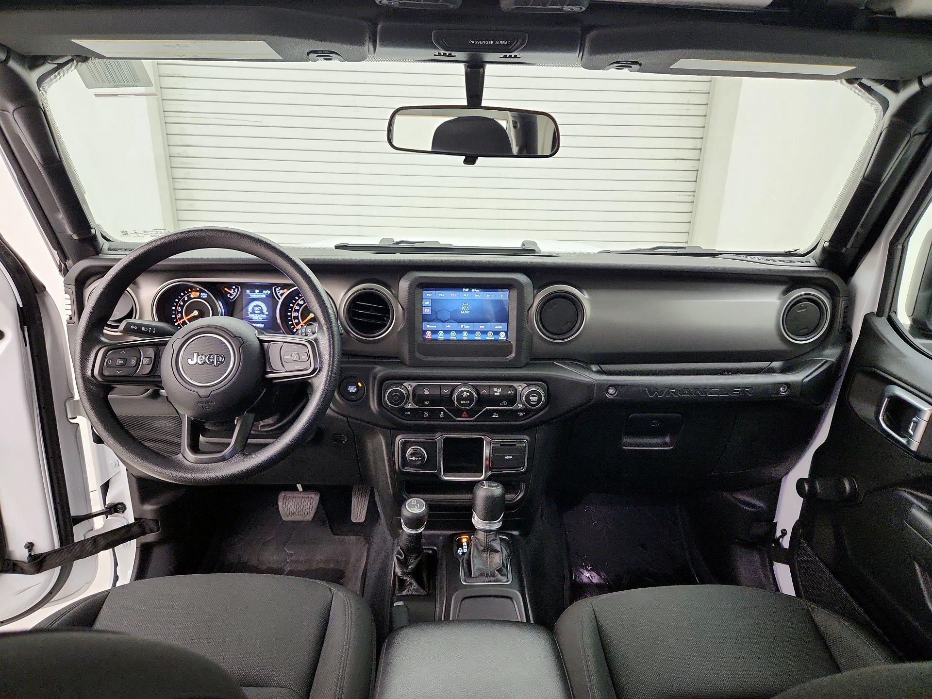 Thumbnail: 2022 Jeep Wrangler - 9