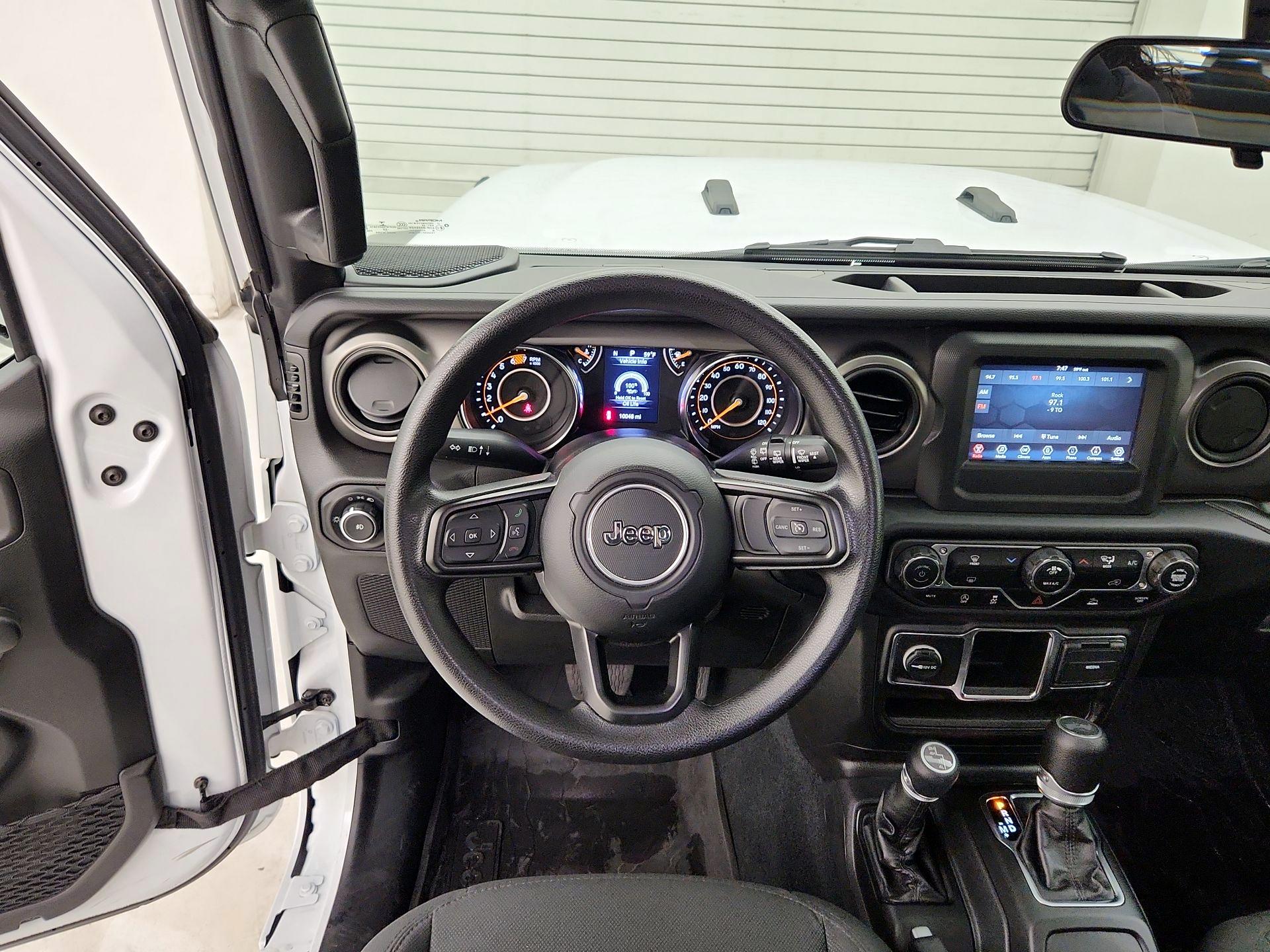 Thumbnail: 2022 Jeep Wrangler - 10