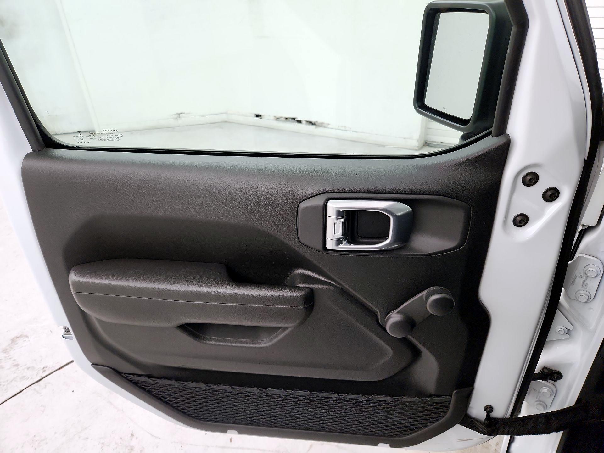 Thumbnail: 2022 Jeep Wrangler - 12