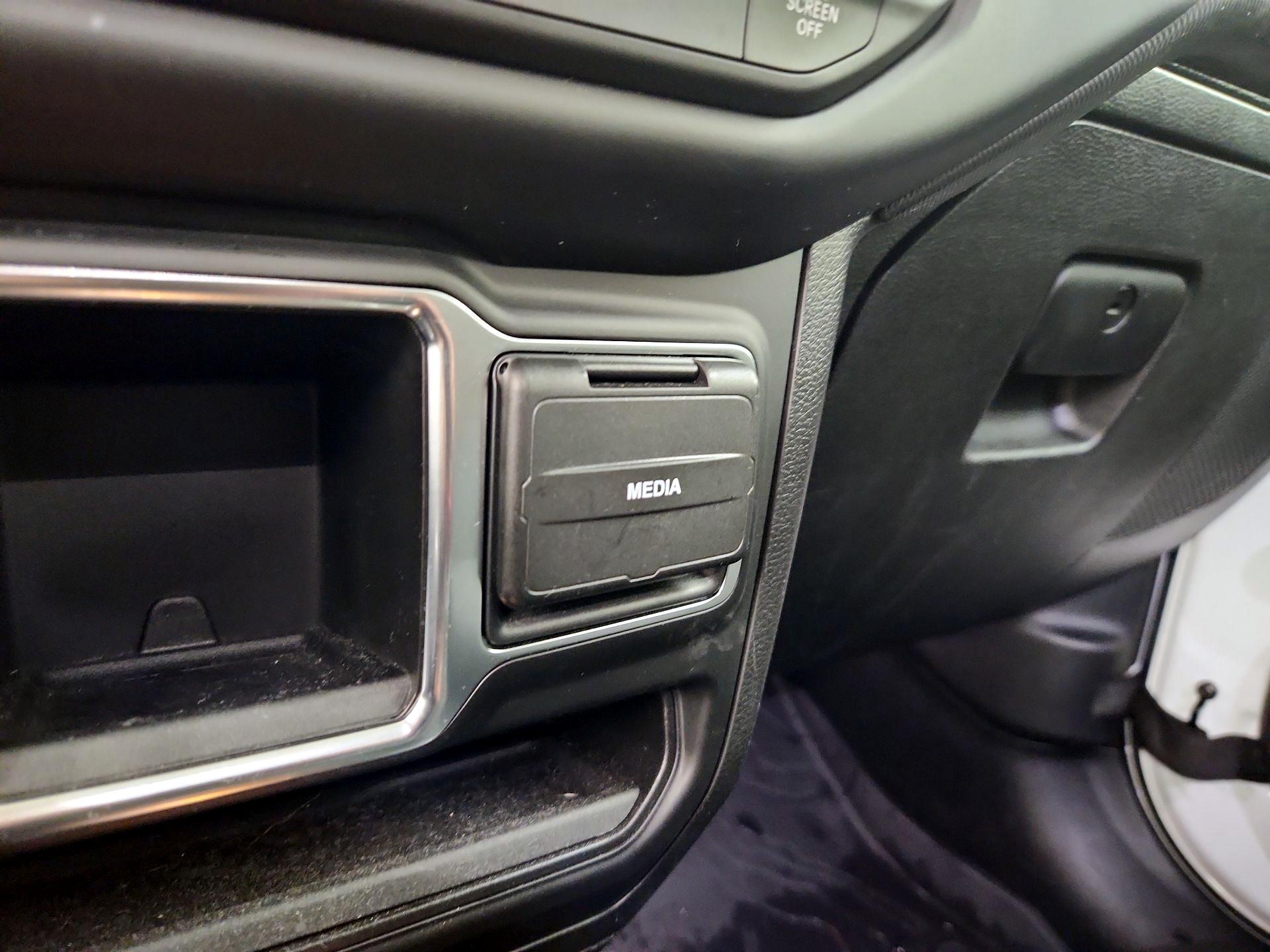 Thumbnail: 2022 Jeep Wrangler - 18