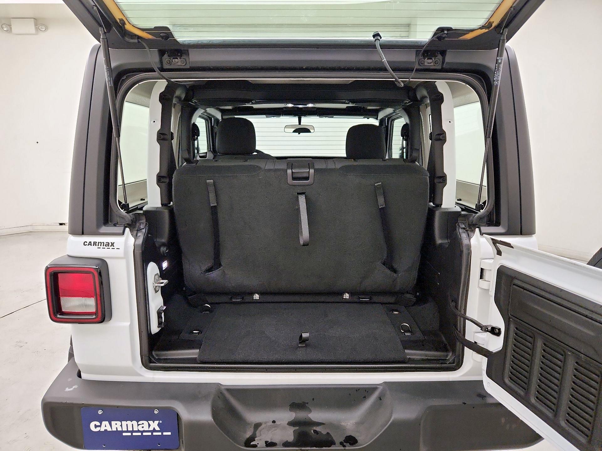 Thumbnail: 2022 Jeep Wrangler - 20