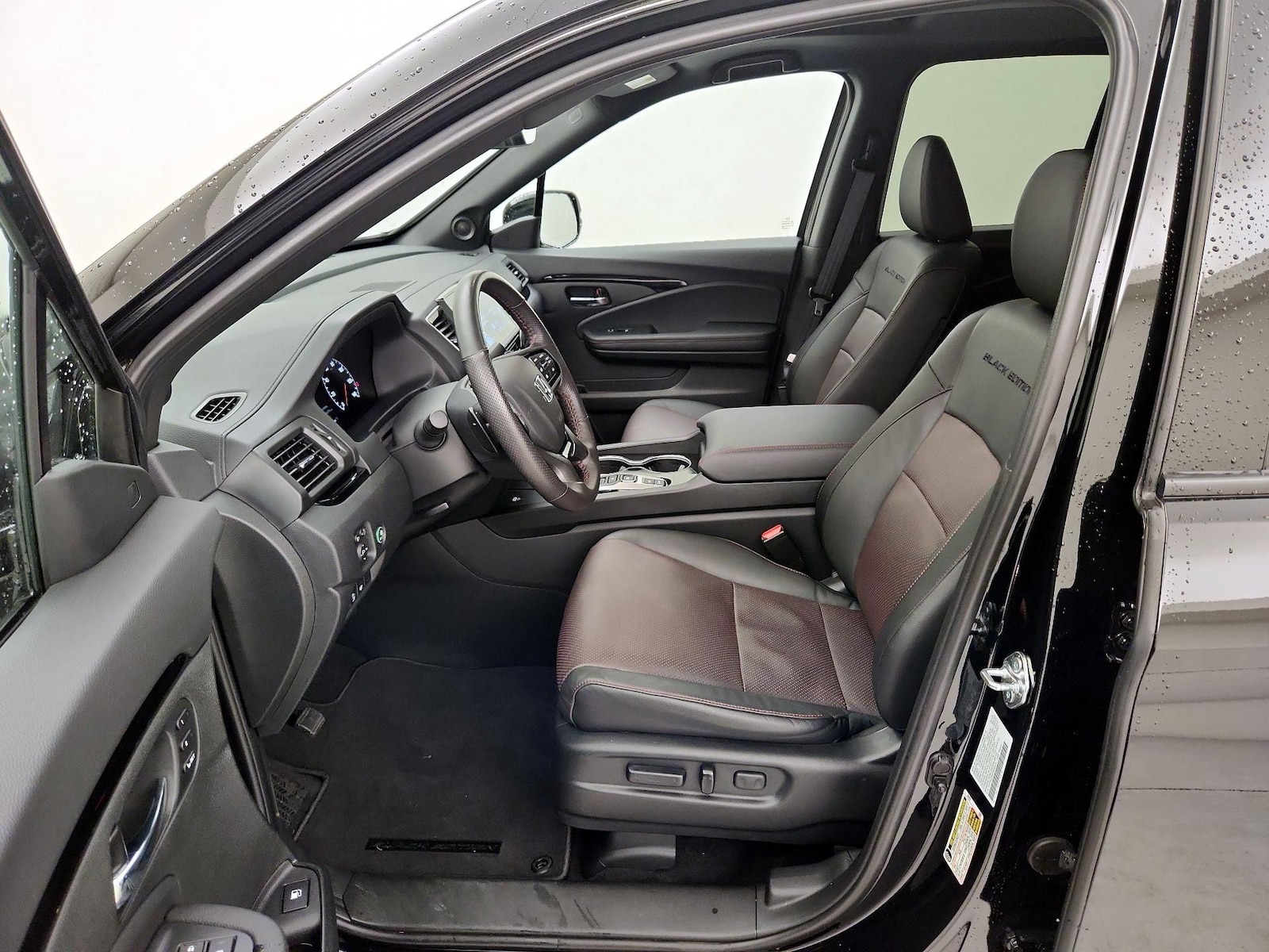 2025 Honda Ridgeline Black Edition - Photo 12