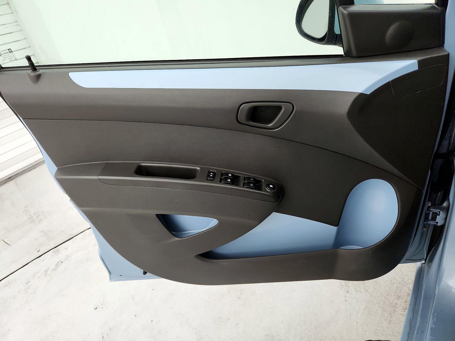 Thumbnail: 2015 Chevrolet Spark - 12