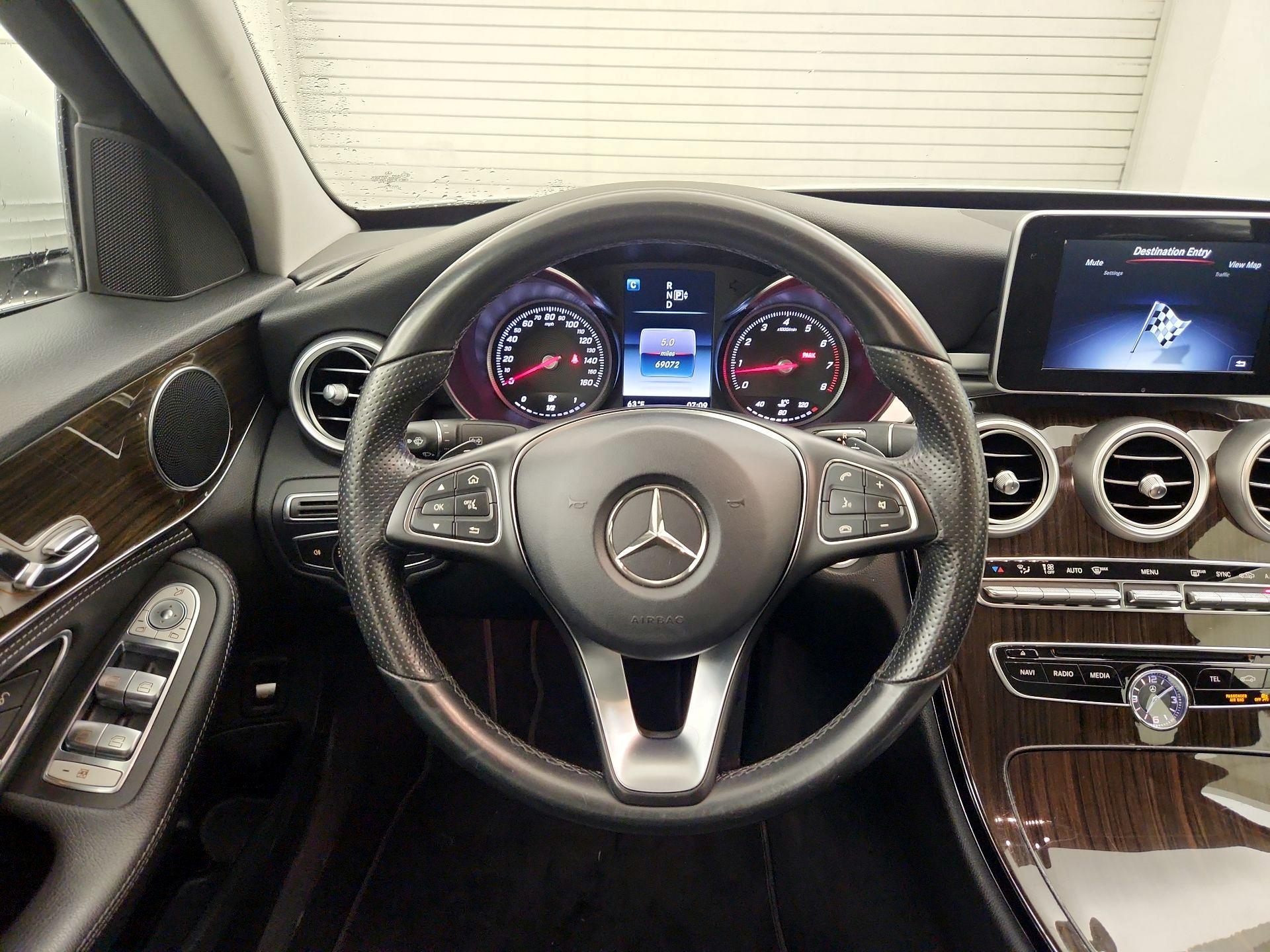 Thumbnail: 2015 Mercedes-Benz C-Class - 10
