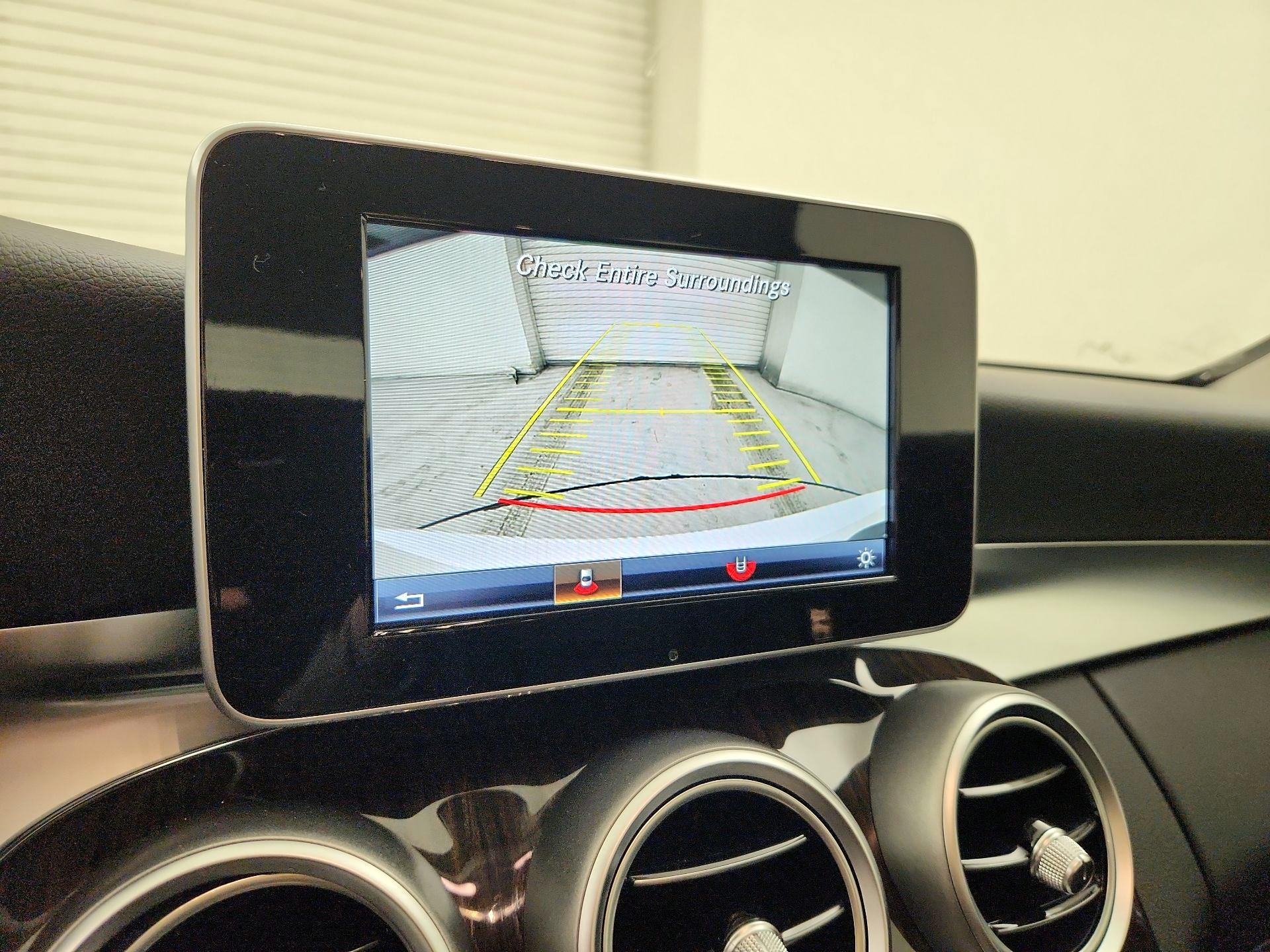 Thumbnail: 2015 Mercedes-Benz C-Class - 15