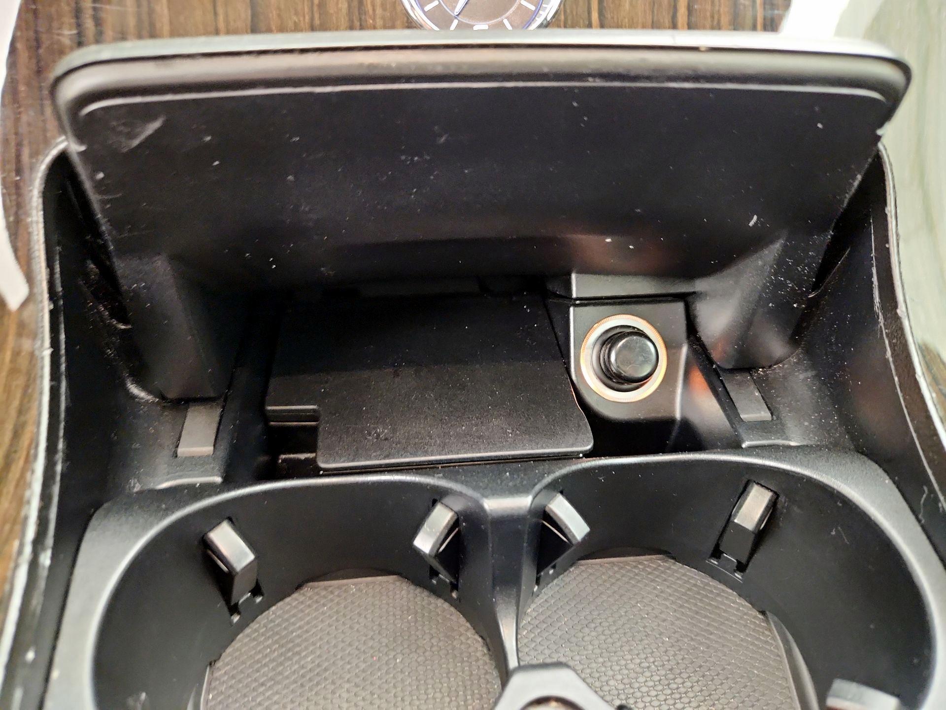 Thumbnail: 2015 Mercedes-Benz C-Class - 19