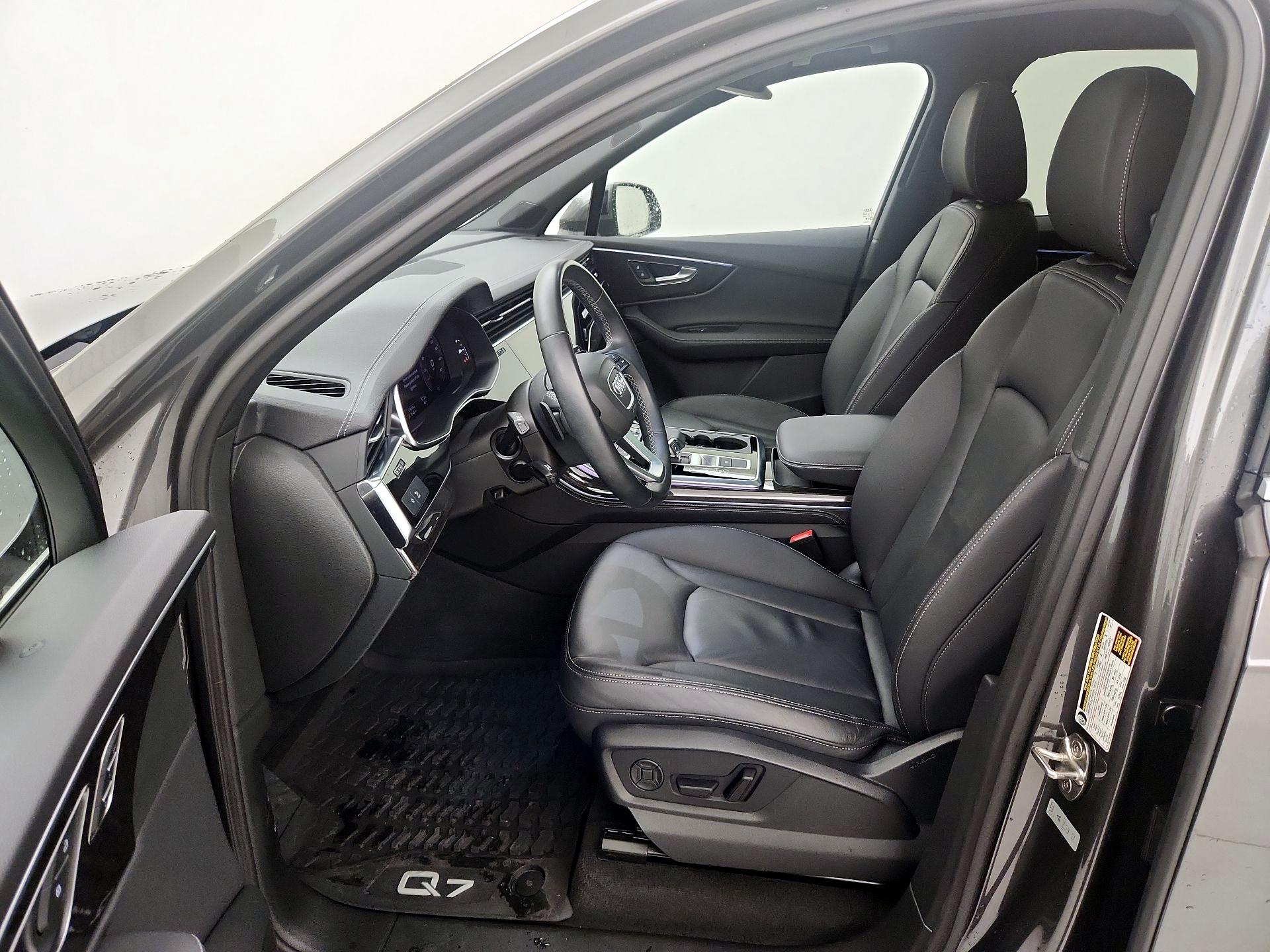 Thumbnail: 2025 Audi Q7 - 11