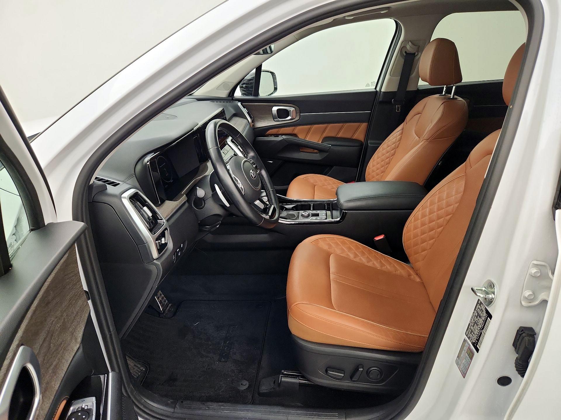 Thumbnail: 2021 Kia Sorento - 11