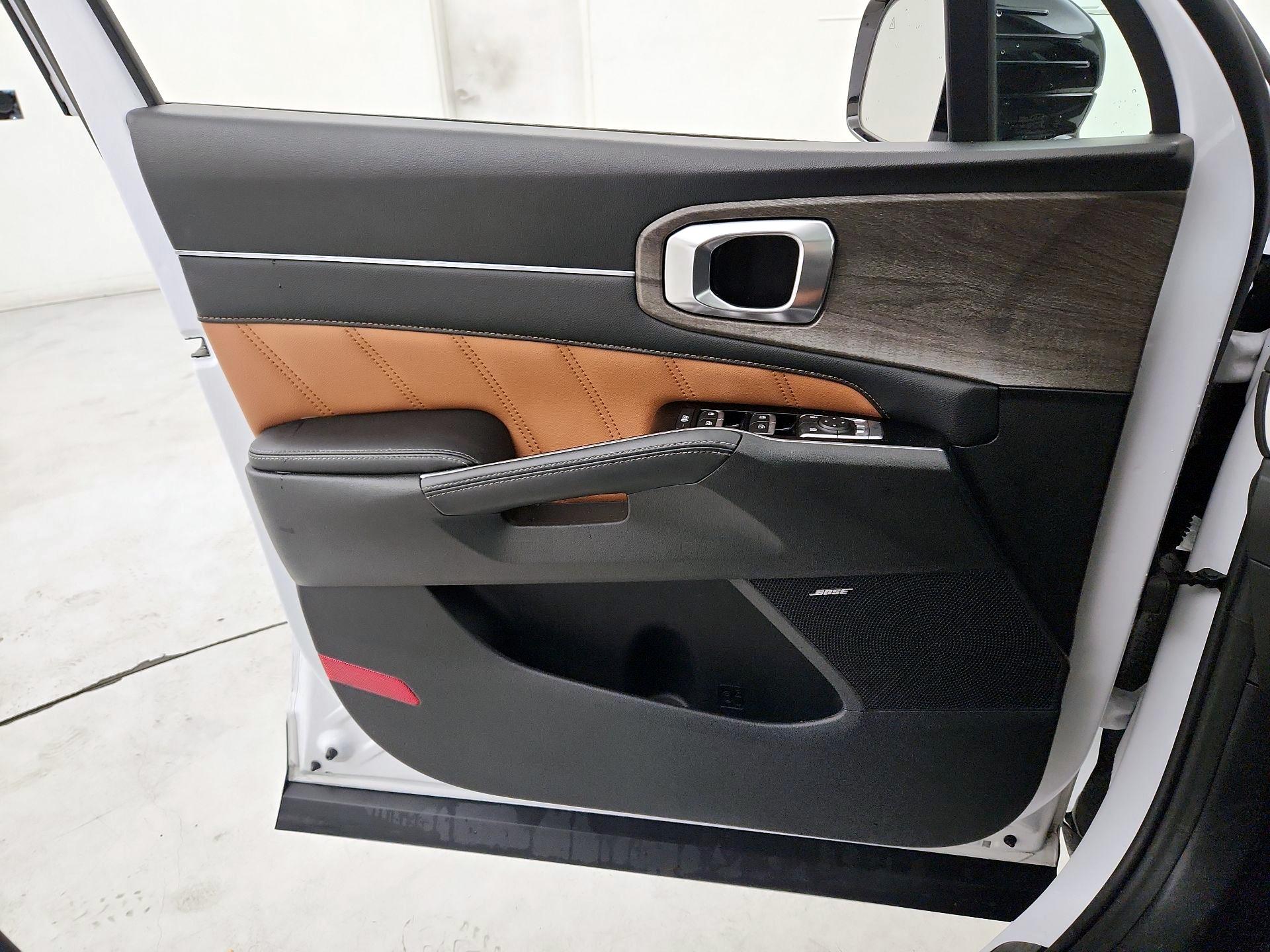 Thumbnail: 2021 Kia Sorento - 12