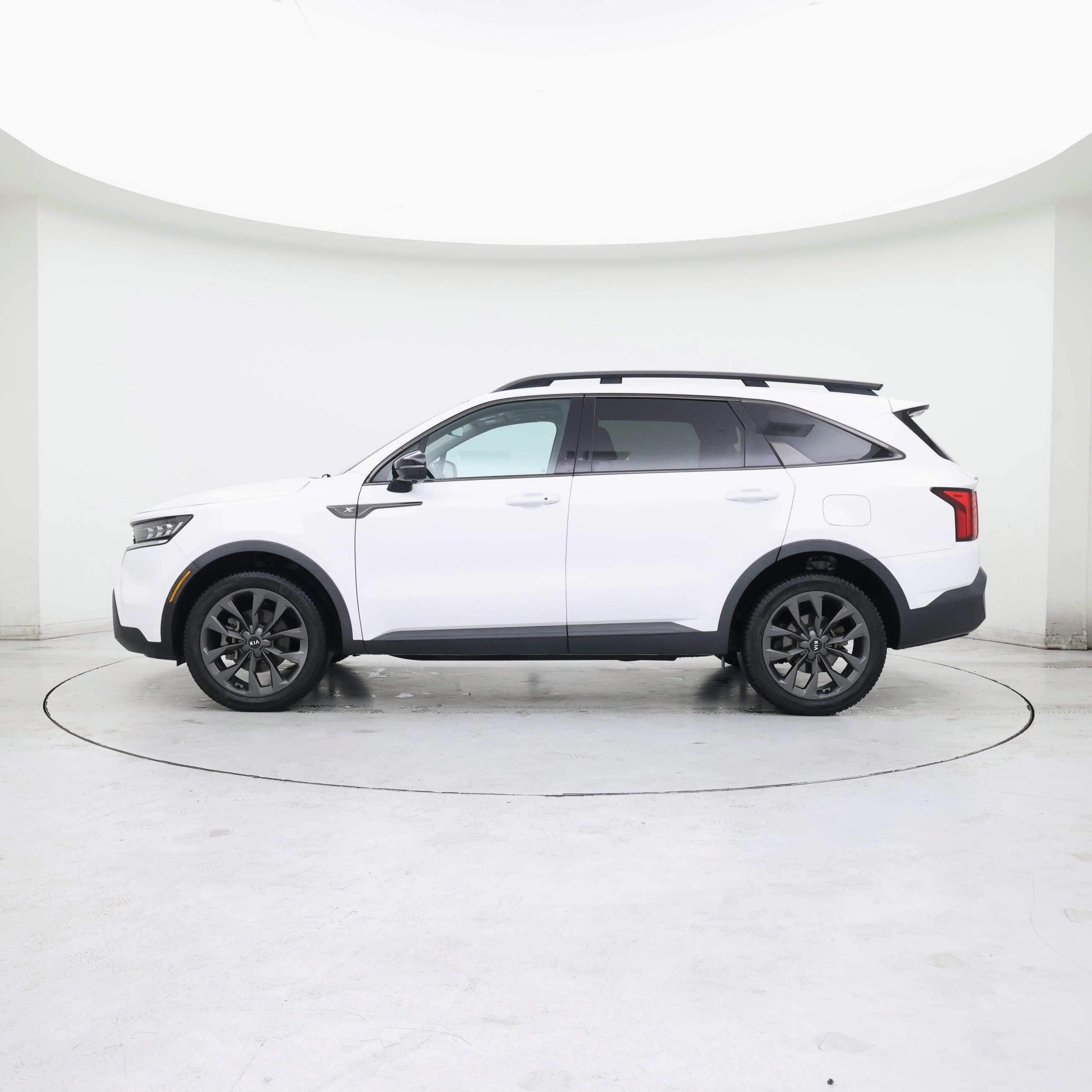 Thumbnail: 2021 Kia Sorento - 3