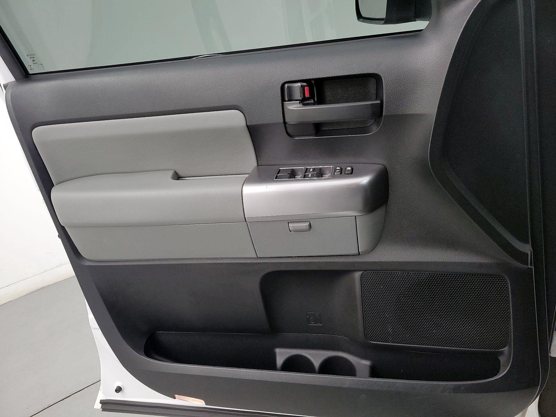 Thumbnail: 2019 Toyota Sequoia - 12