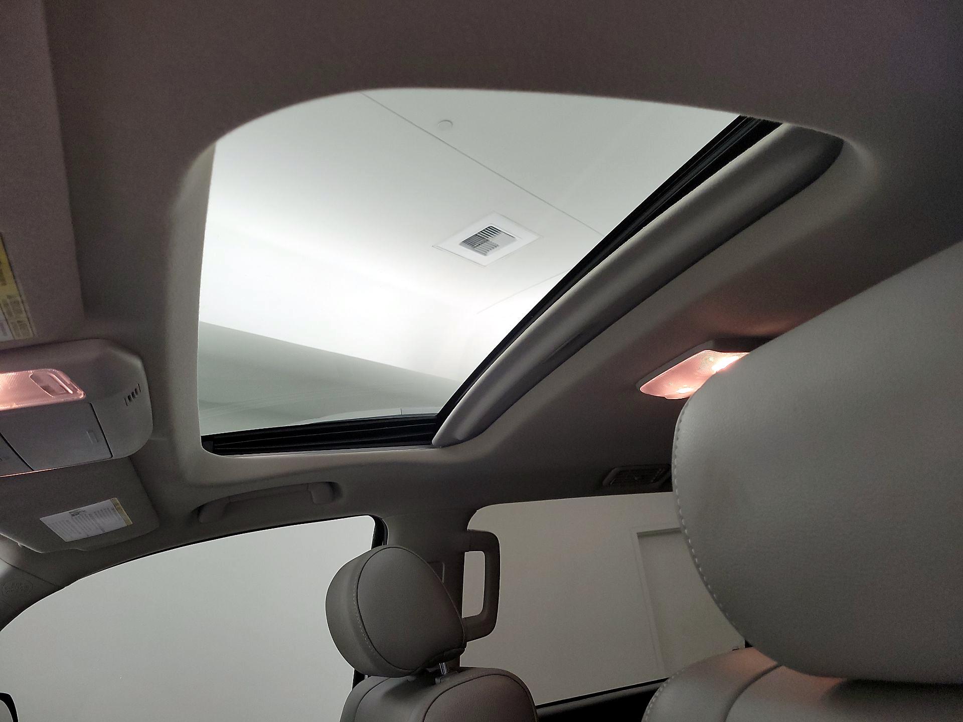 Thumbnail: 2019 Toyota Sequoia - 20