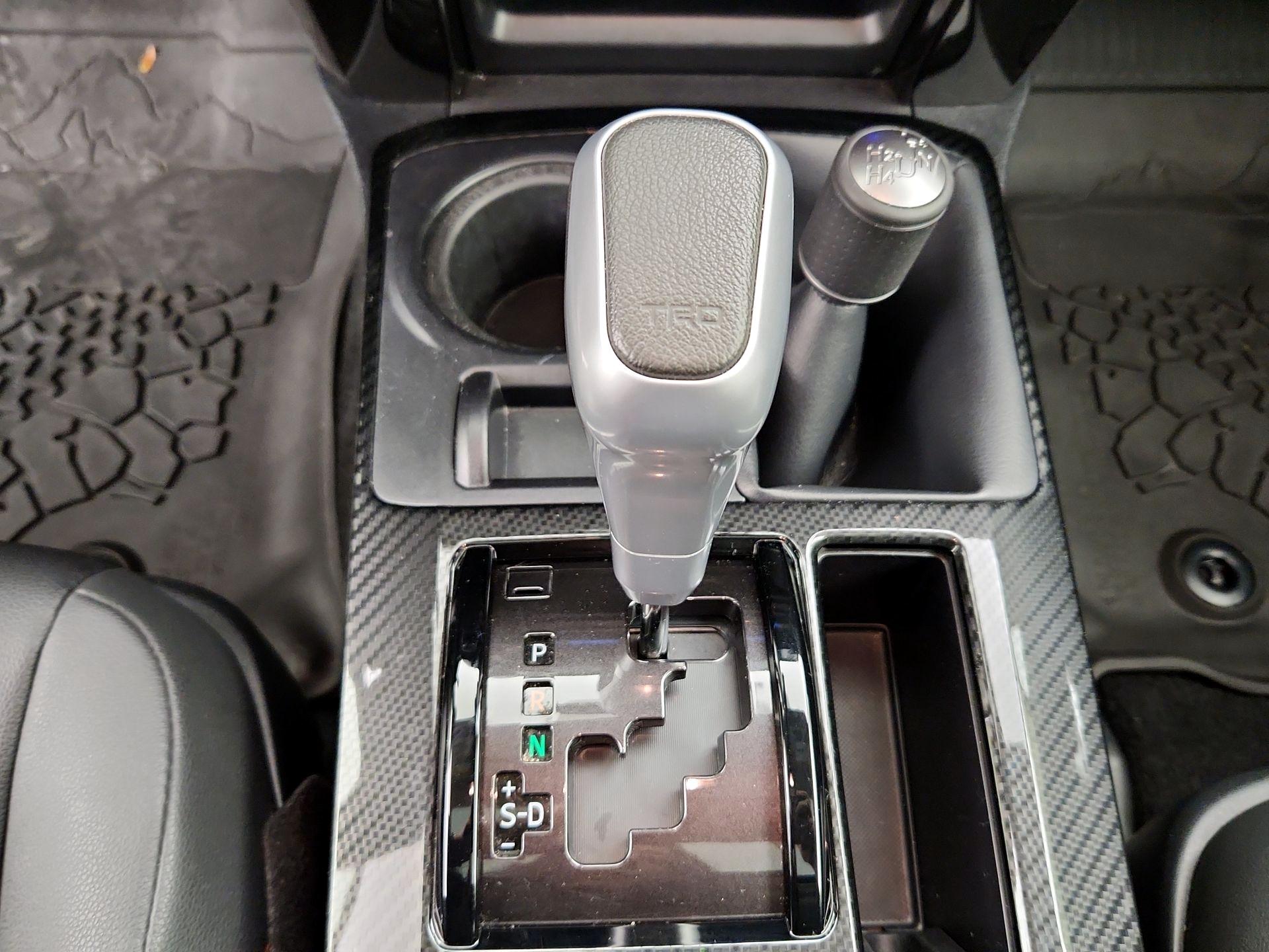 Thumbnail: 2021 Toyota 4Runner - 18